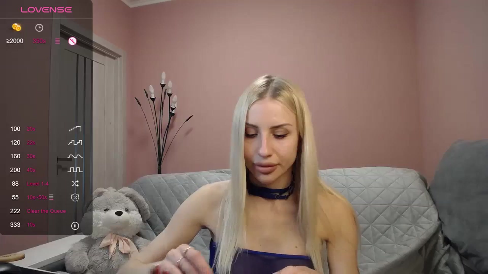 Gallery image thumbnail from KimKalash's myfreecams stream on, 03/18/2024, 10:30 image 9 of 20