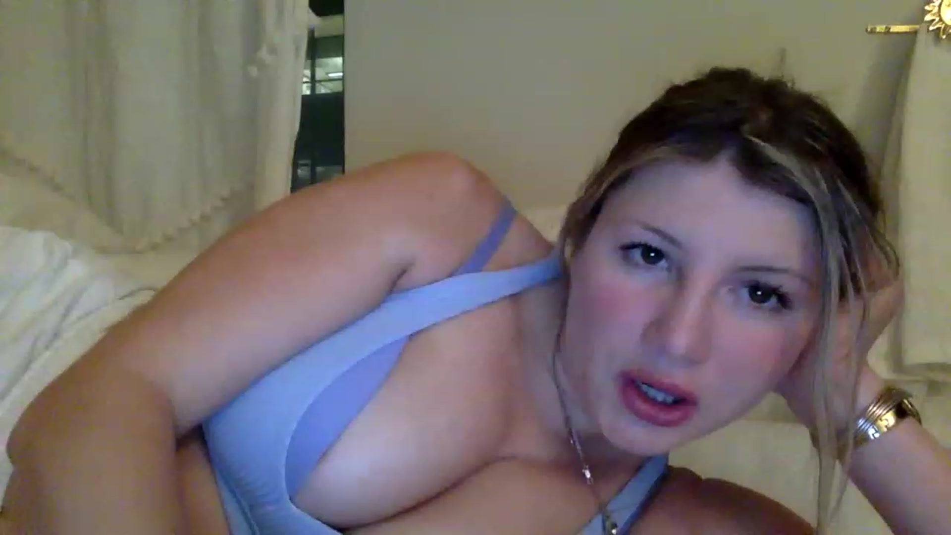 Gallery image thumbnail from KimKim55's myfreecams stream on, 01/20/2023, 06:37 image 20 of 20
