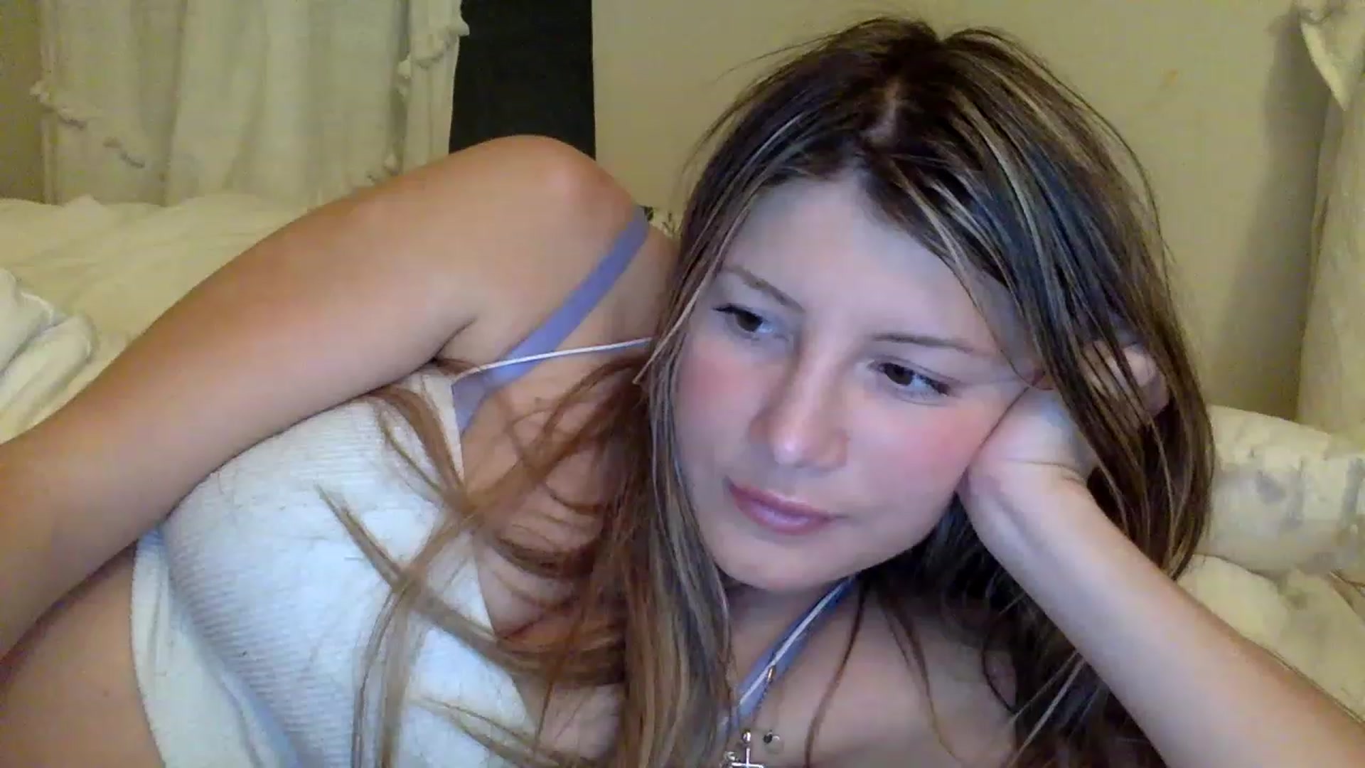 Gallery image thumbnail from KimKim55's myfreecams stream on, 02/07/2023, 06:01 image 17 of 20
