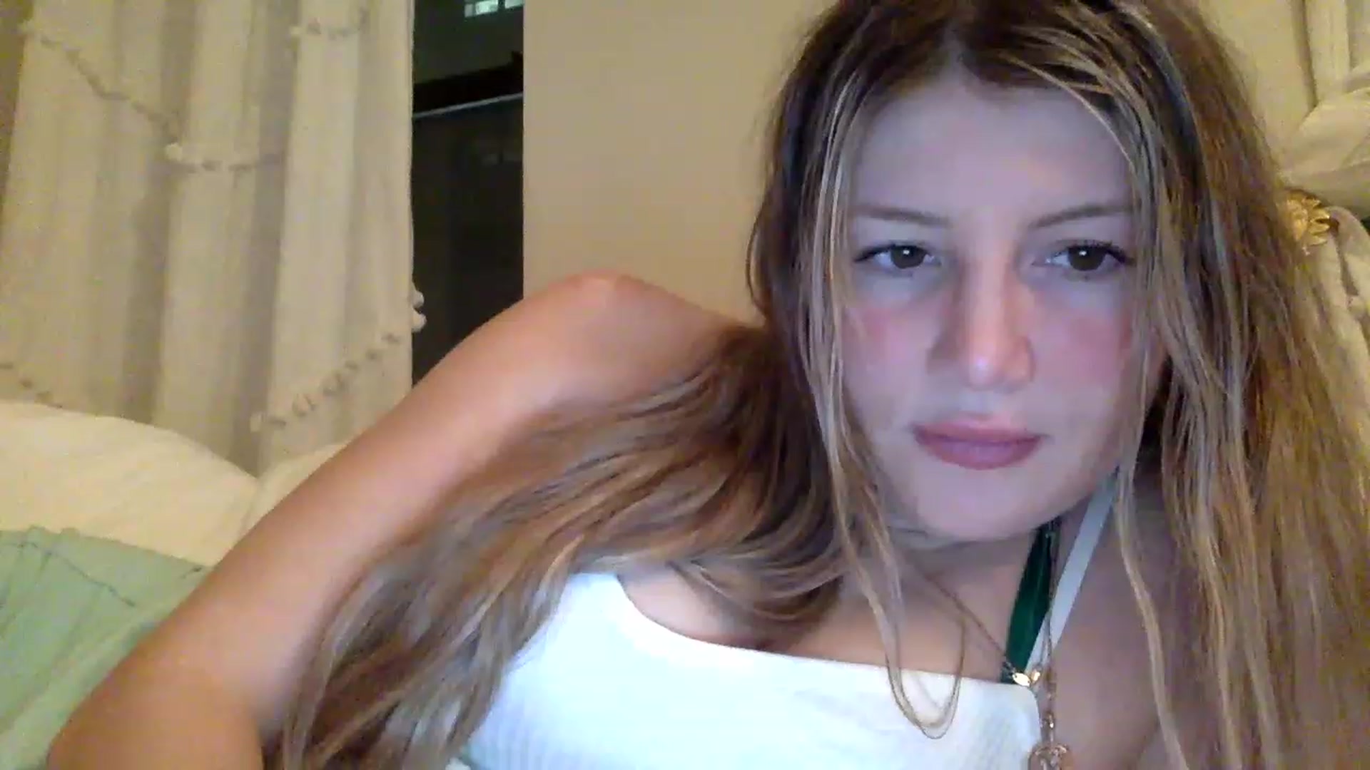Gallery image thumbnail from KimKim55's myfreecams stream on, 02/21/2023, 06:25 image 4 of 20