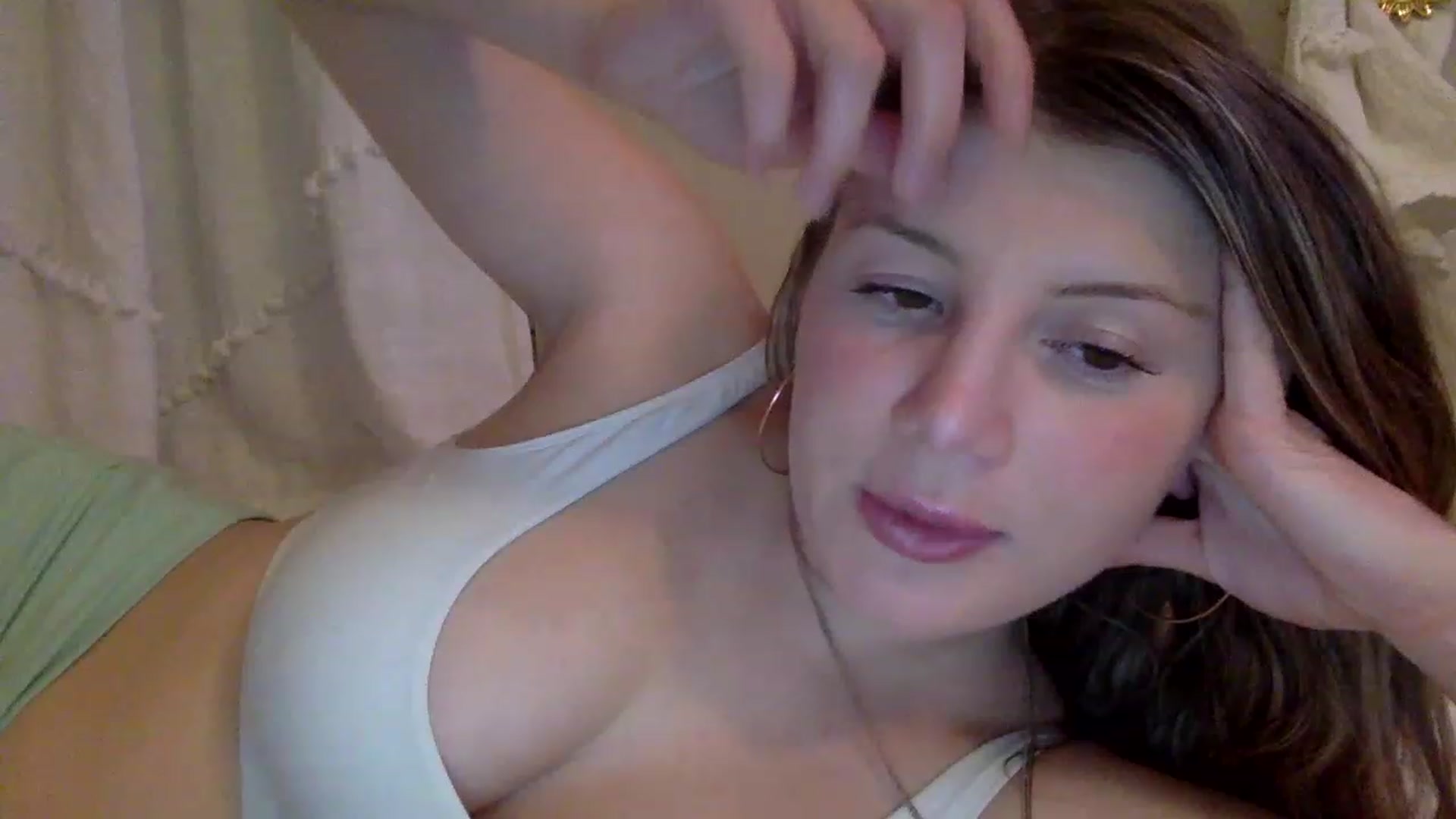 Gallery image thumbnail from KimKim55's myfreecams stream on, 03/20/2023, 04:47 image 5 of 20