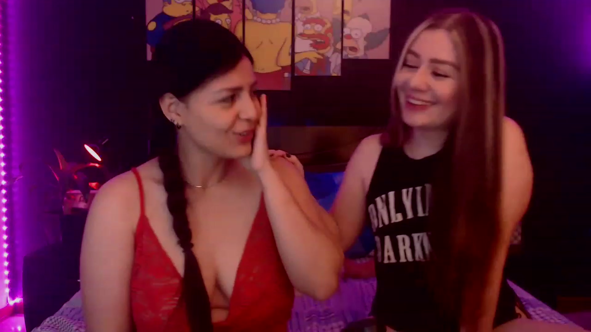 Gallery image thumbnail from KimZoe's myfreecams stream on, 11/21/2022, 11:13 image 9 of 20