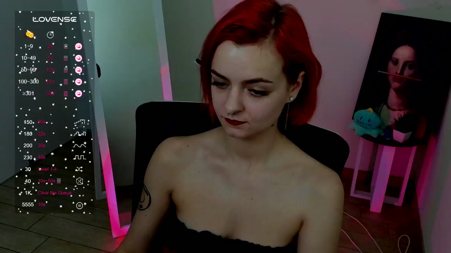 Gallery image thumbnail from Kim_Bestie's myfreecams stream on, 11/18/2024, 18:34 image 13 of 20