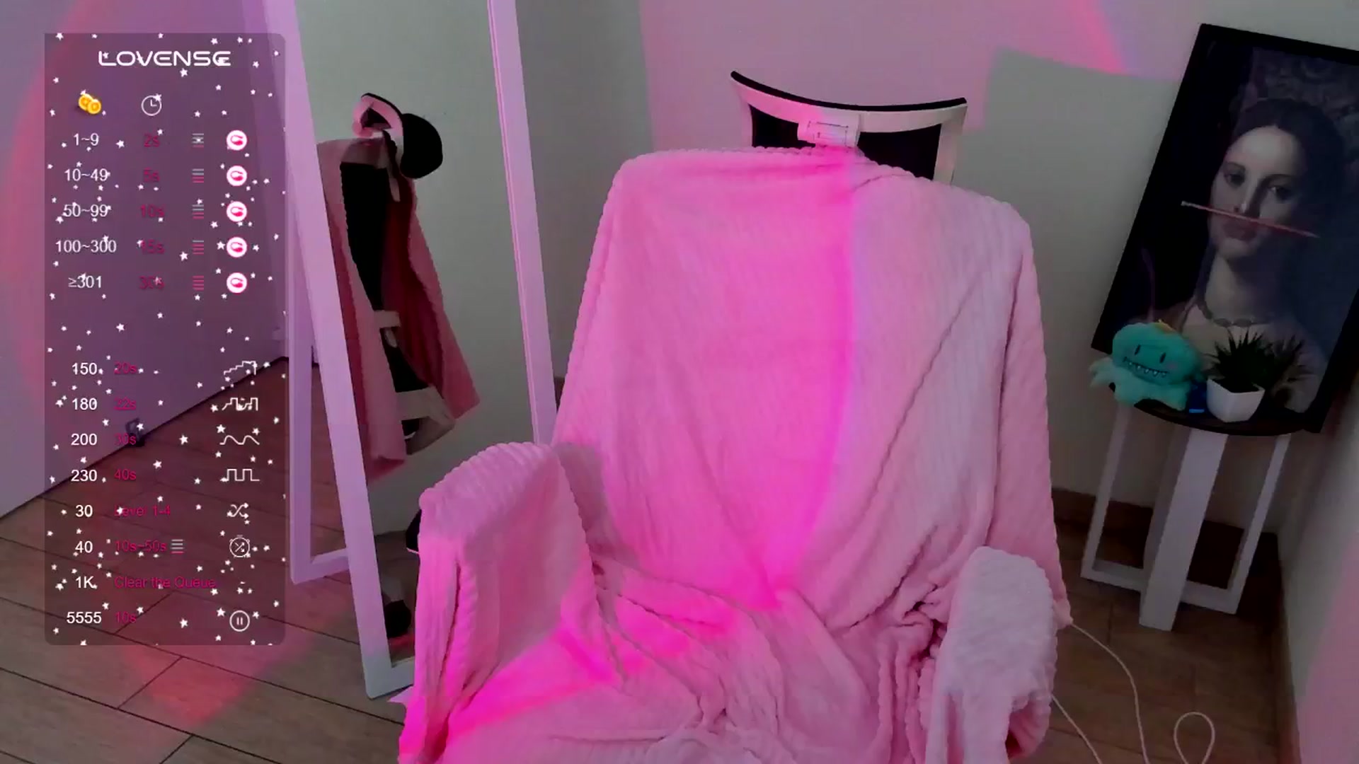 Gallery image thumbnail from Kim_Bestie's myfreecams stream on, 12/03/2024, 17:00 image 15 of 20
