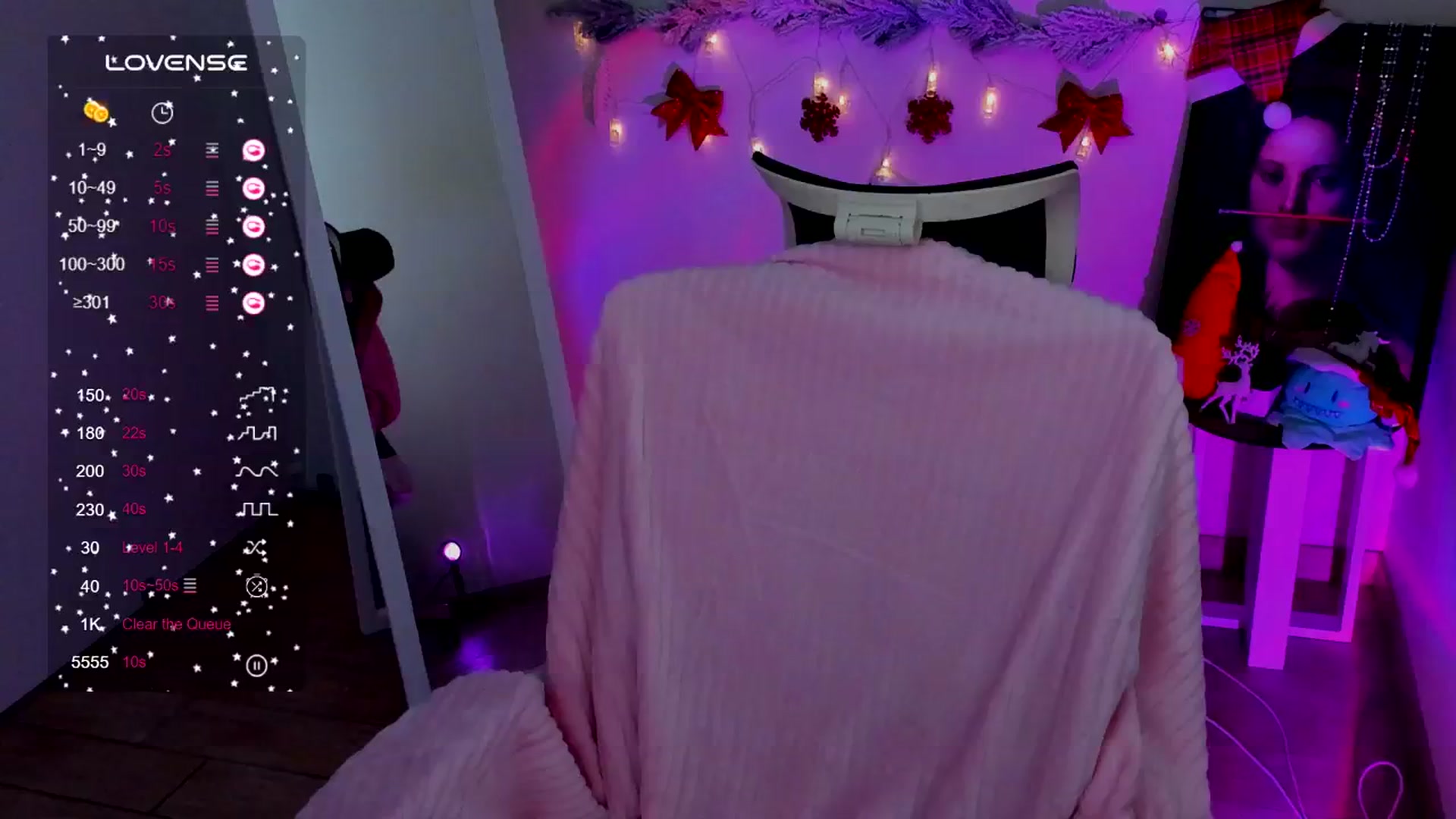 Gallery image thumbnail from Kim_Bestie's myfreecams stream on, 12/16/2024, 14:49 image 17 of 20