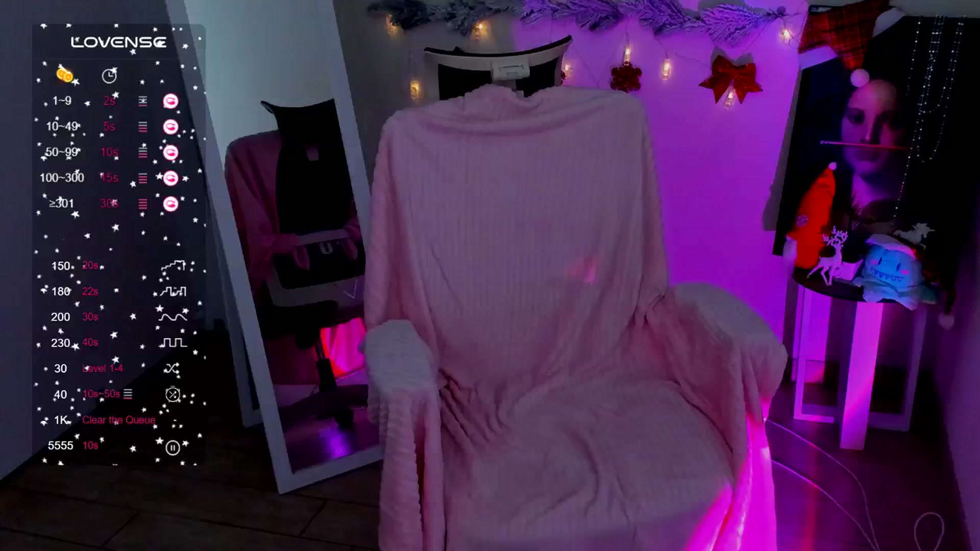 Gallery image thumbnail from Kim_Bestie's myfreecams stream on, 12/16/2024, 18:45 image 16 of 20