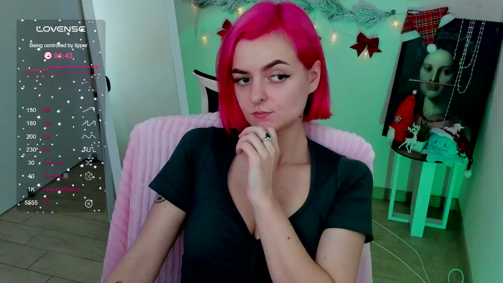 Gallery image thumbnail from Kim_Bestie's myfreecams stream on, 12/20/2024, 14:14 image 14 of 20