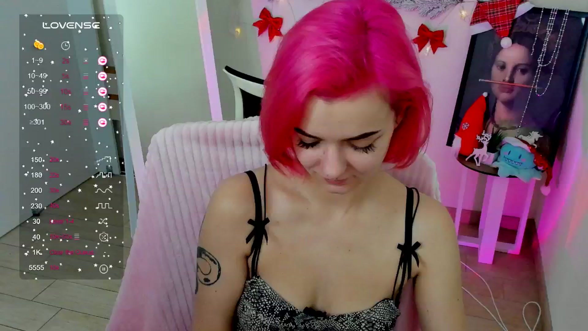 Gallery image thumbnail from Kim_Bestie's myfreecams stream on, 12/22/2024, 09:21 image 10 of 20