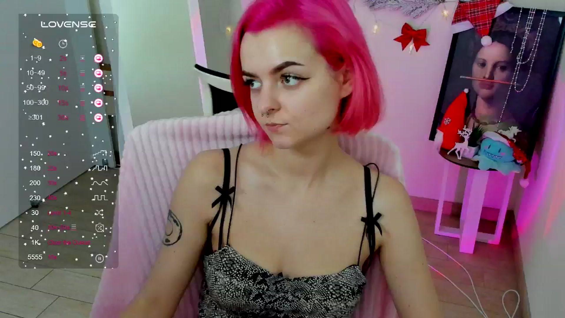 Gallery image thumbnail from Kim_Bestie's myfreecams stream on, 12/22/2024, 09:21 image 8 of 20