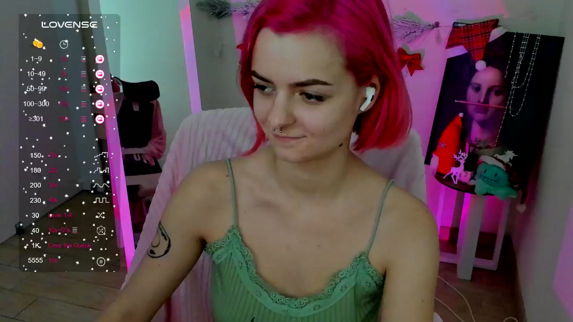 Gallery image thumbnail from Kim_Bestie's myfreecams stream on, 12/23/2024, 18:12 image 20 of 20