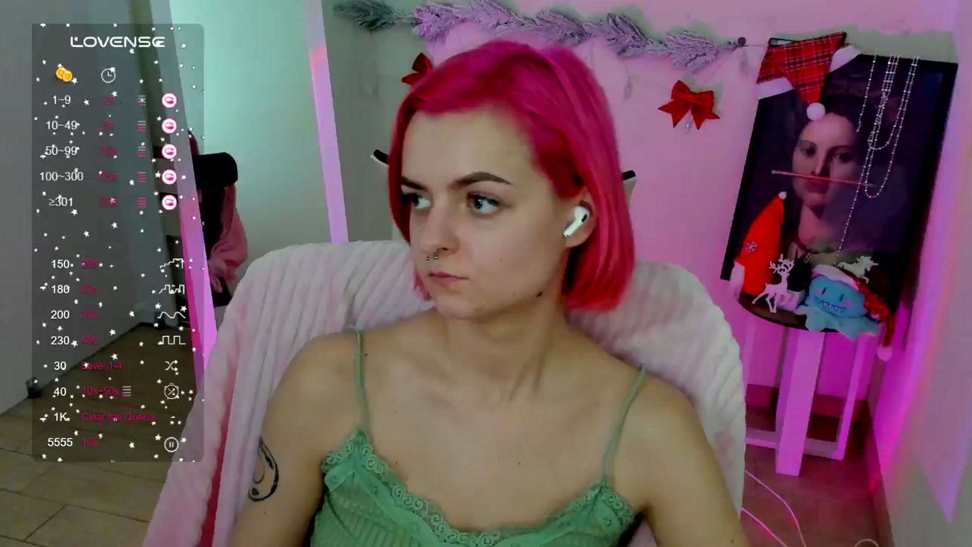 Gallery image thumbnail from Kim_Bestie's myfreecams stream on, 12/23/2024, 18:12 image 6 of 20
