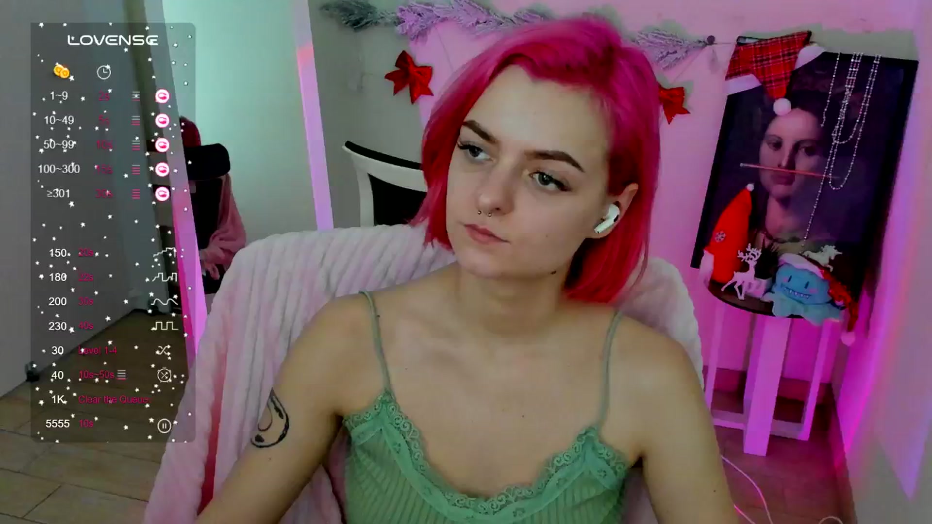 Gallery image thumbnail from Kim_Bestie's myfreecams stream on, 12/23/2024, 18:12 image 15 of 20