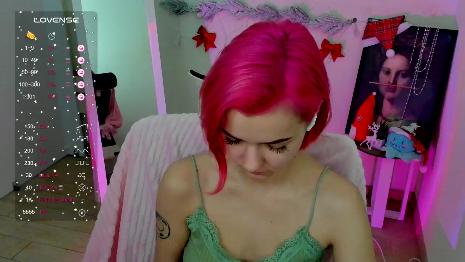 Gallery image thumbnail from Kim_Bestie's myfreecams stream on, 12/23/2024, 18:12 image 14 of 20