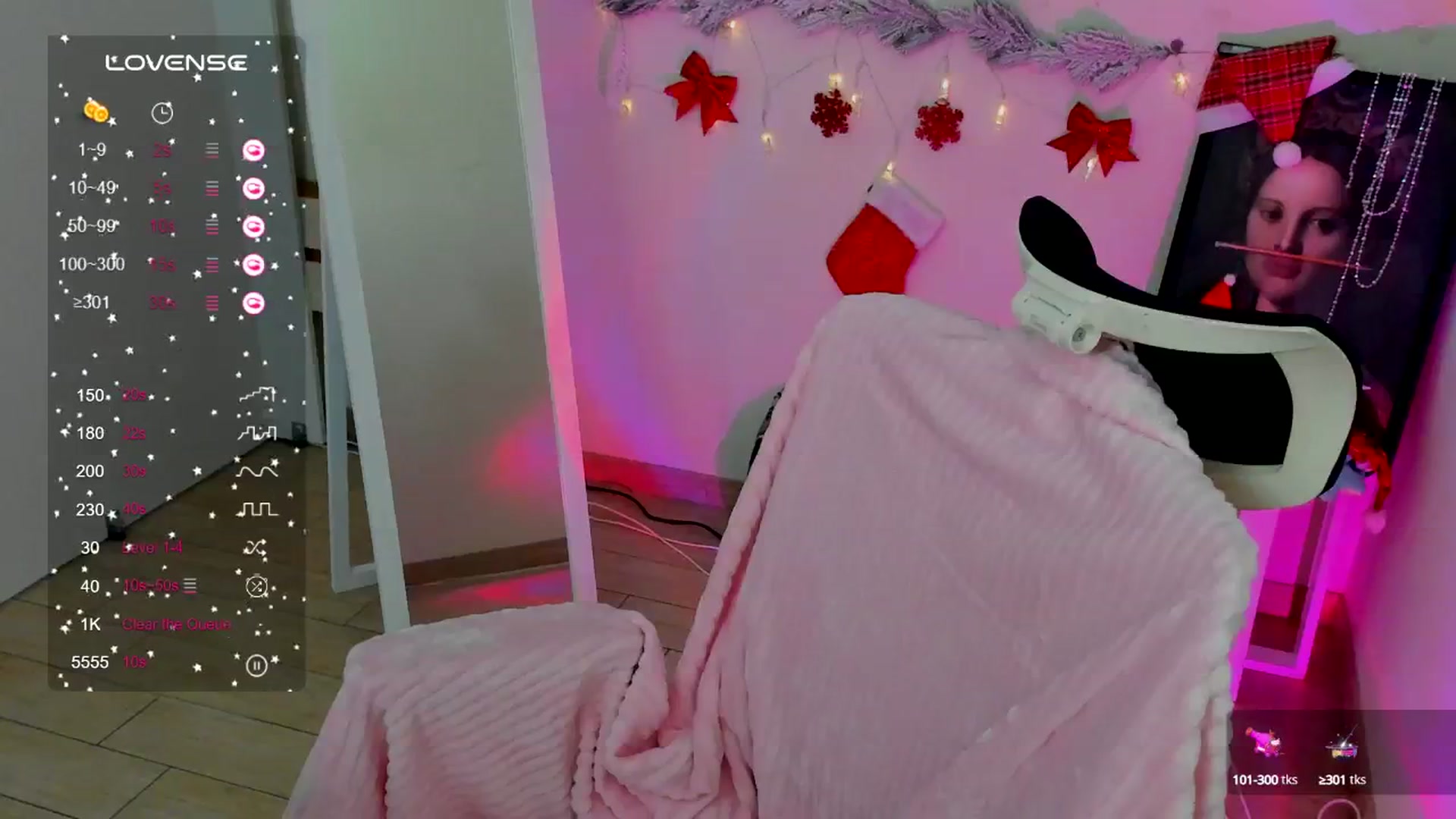 Gallery image thumbnail from Kim_Bestie's myfreecams stream on, 12/24/2024, 15:52 image 15 of 20