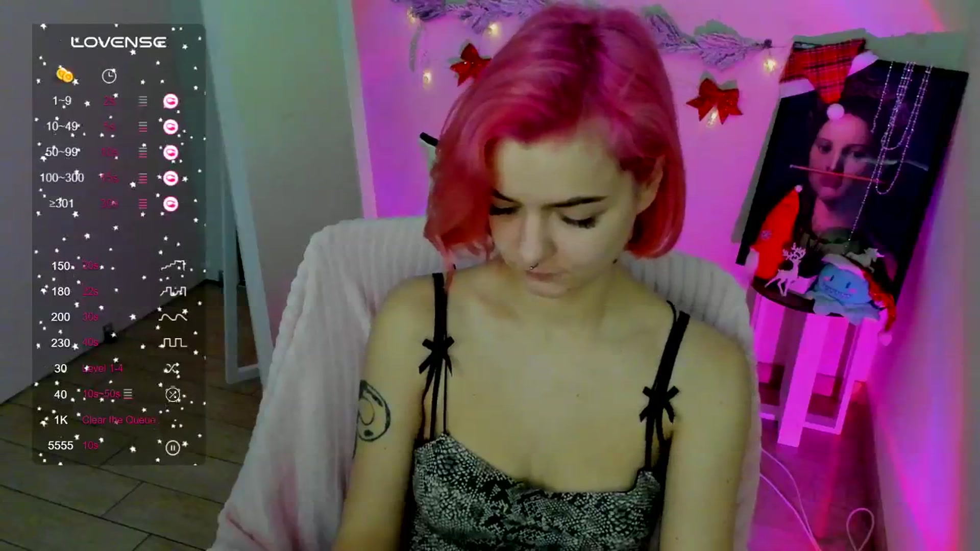 Gallery image thumbnail from Kim_Bestie's myfreecams stream on, 12/27/2024, 09:04 image 6 of 20