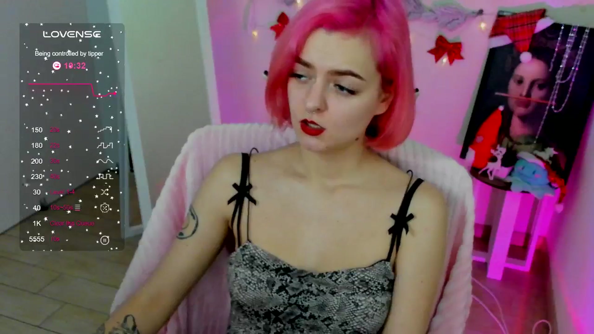 Gallery image thumbnail from Kim_Bestie's myfreecams stream on, 12/27/2024, 12:45 image 4 of 20