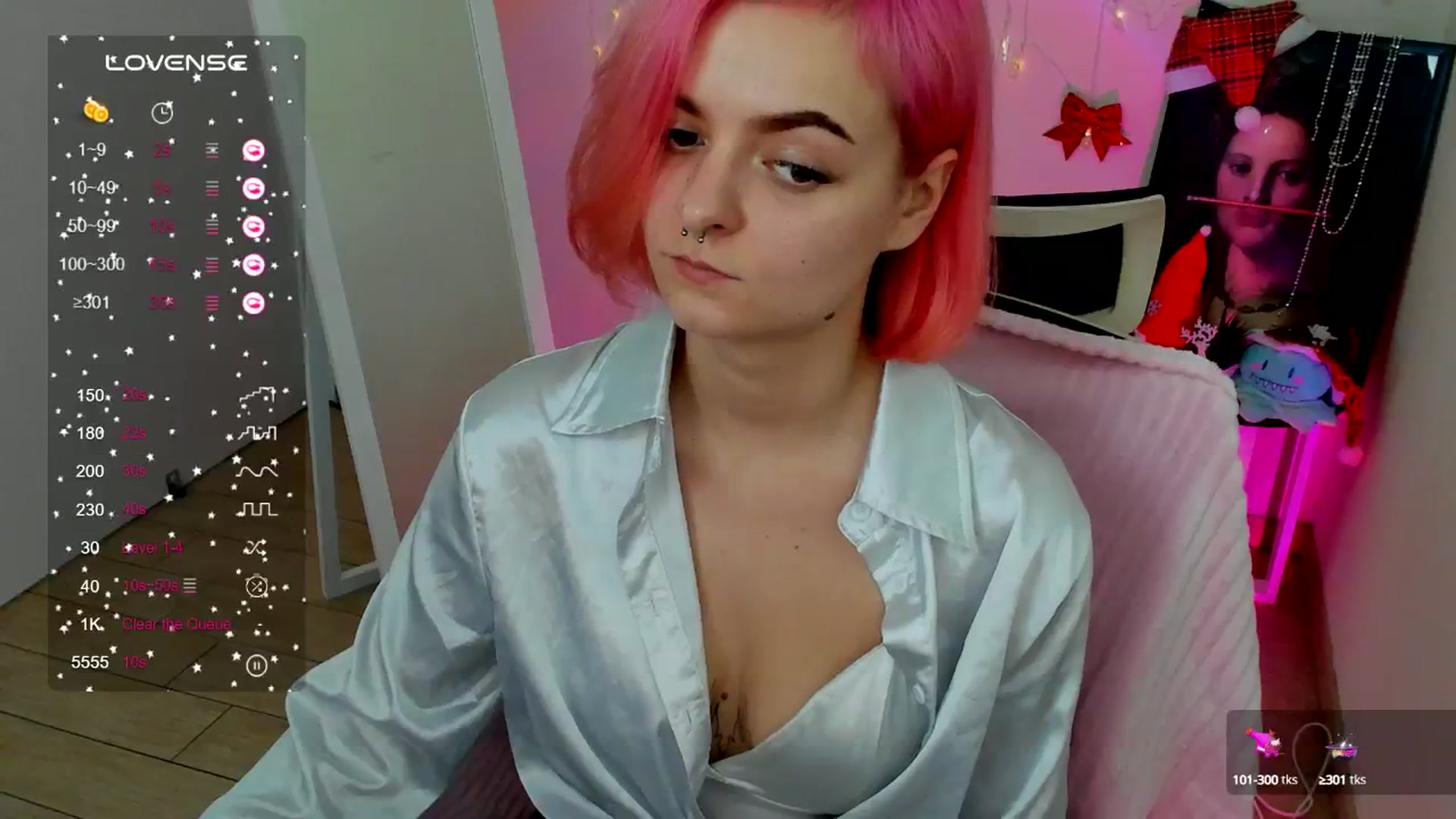 Gallery image thumbnail from Kim_Bestie's myfreecams stream on, 01/03/2025, 16:00 image 4 of 20