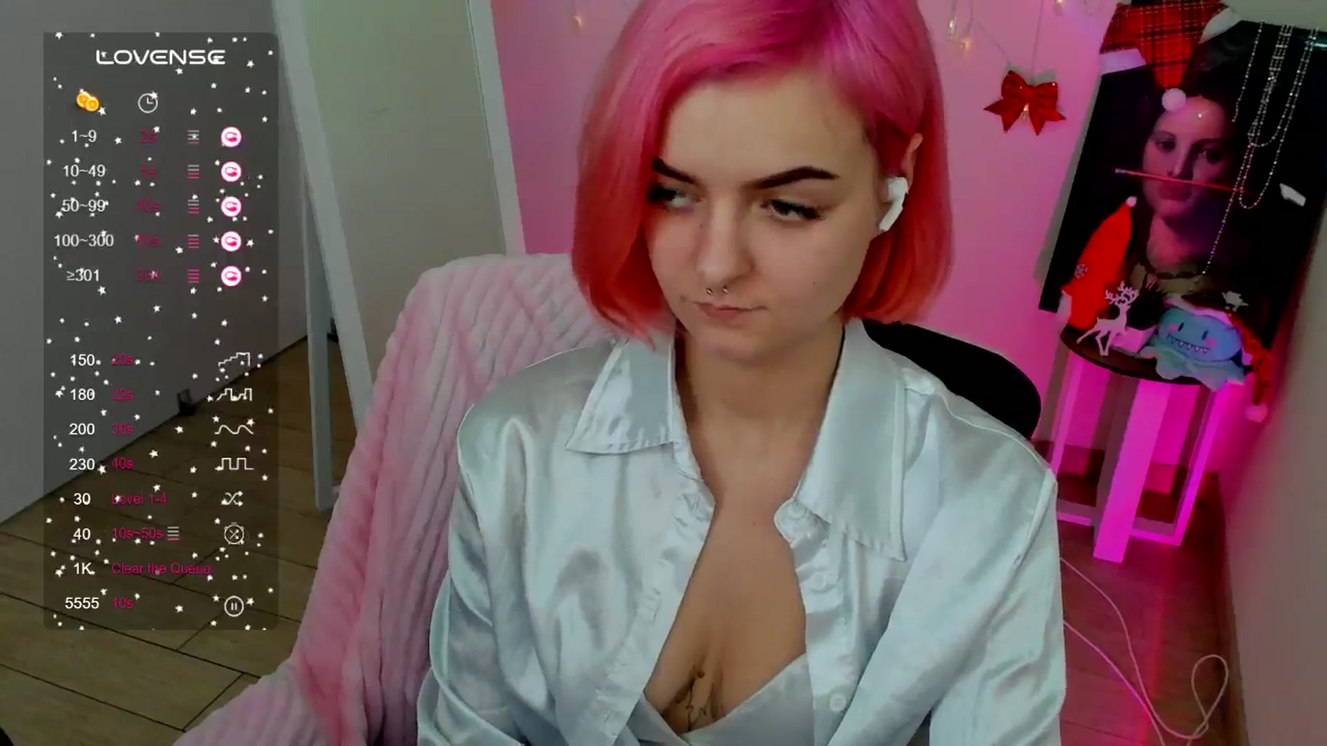 Gallery image thumbnail from Kim_Bestie's myfreecams stream on, 01/03/2025, 17:17 image 3 of 20