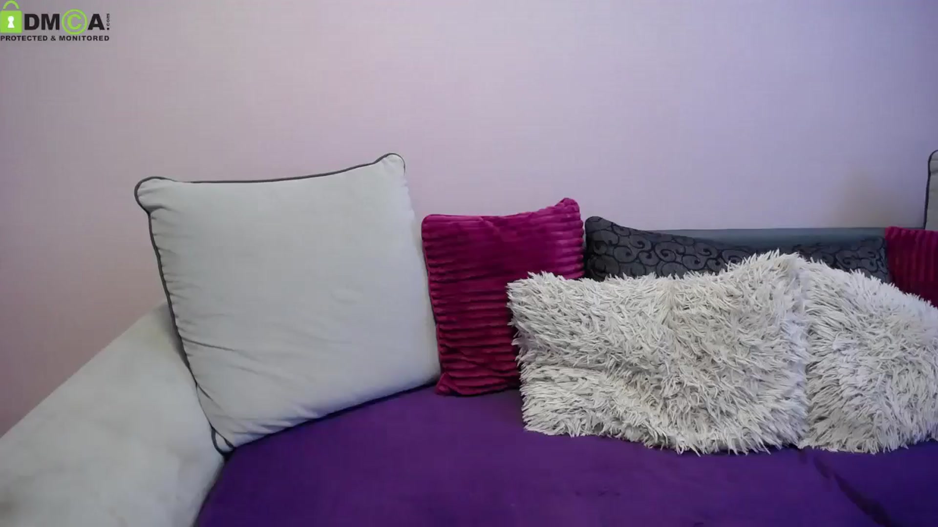 Gallery image thumbnail from Kim_Paris's myfreecams stream on, 10/19/2024, 11:33 image 14 of 20