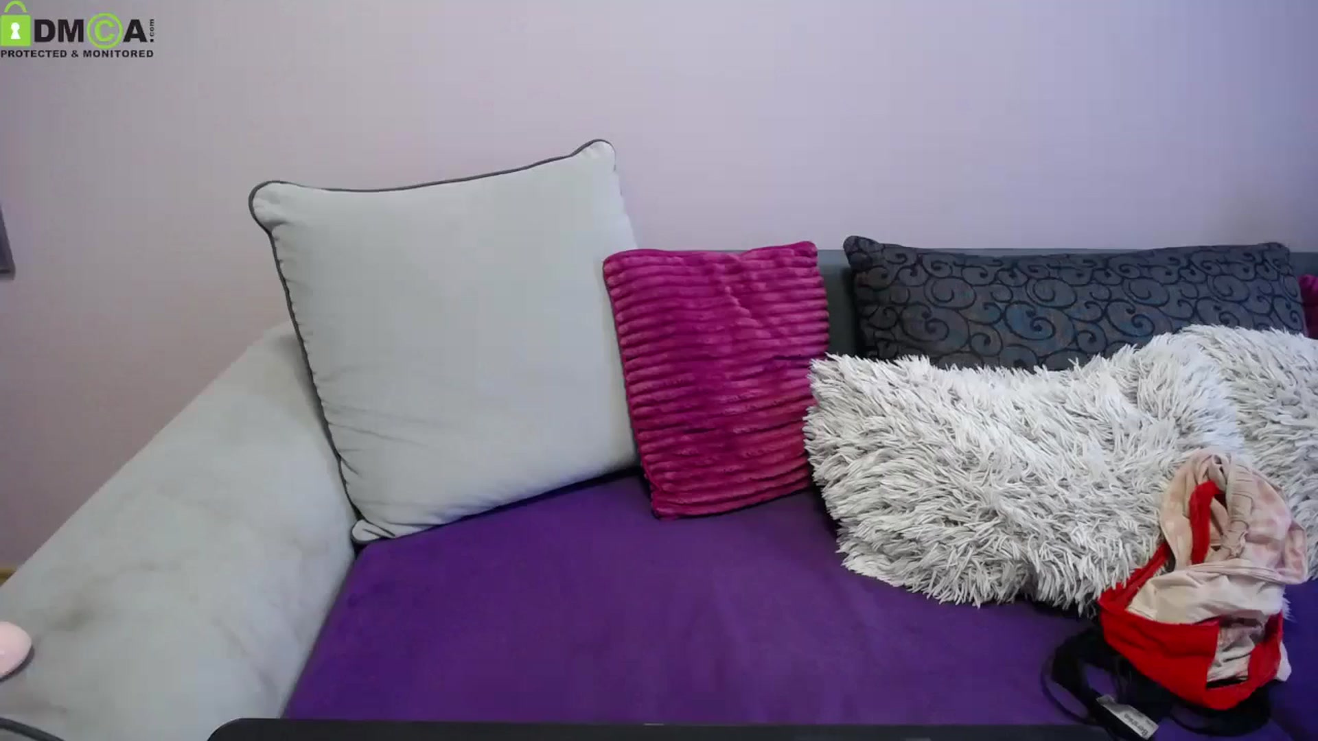 Gallery image thumbnail from Kim_Paris's myfreecams stream on, 02/17/2025, 12:35 image 14 of 20