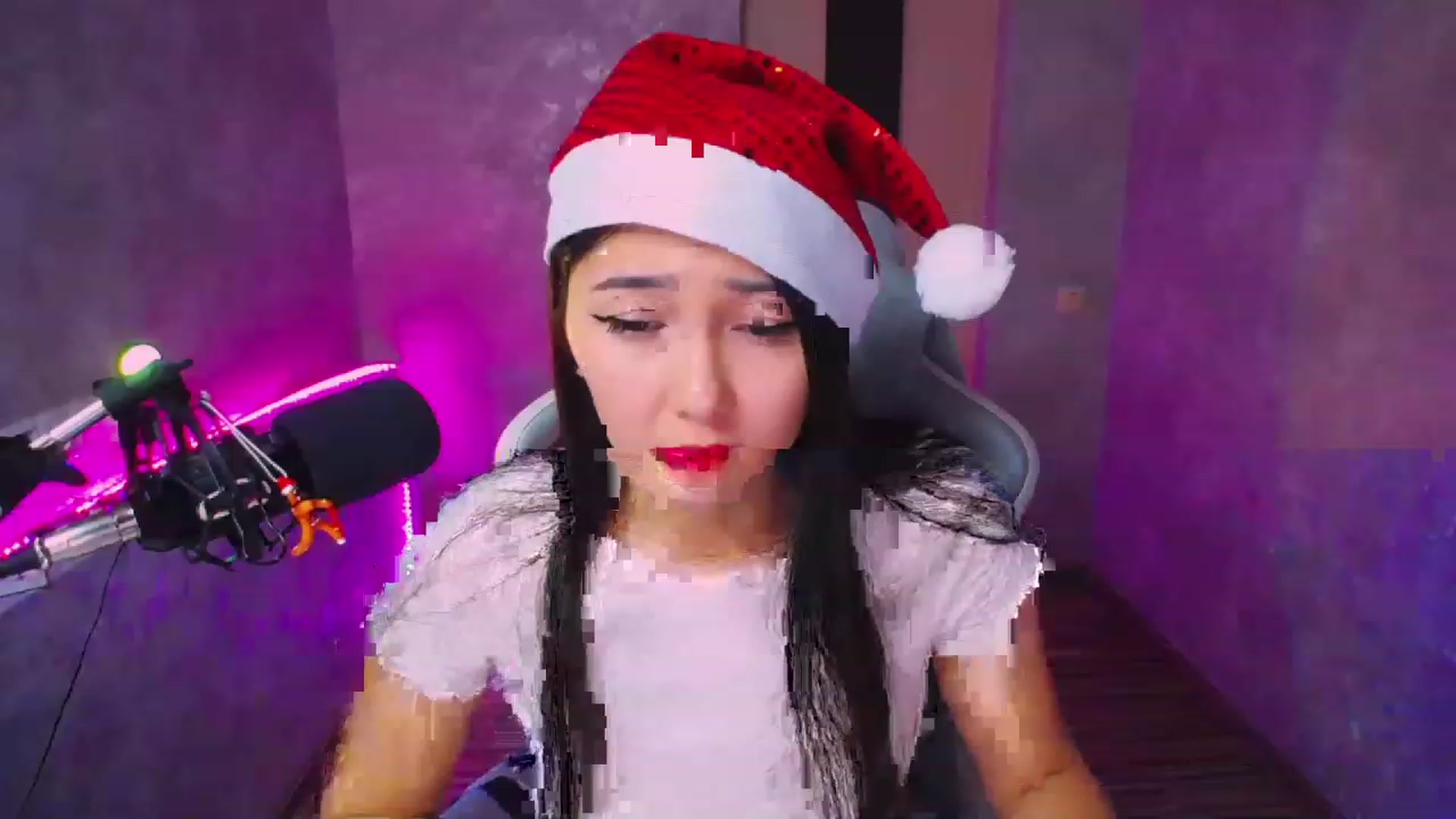 Gallery image thumbnail from Kim_cute99's myfreecams stream on, 12/28/2022, 23:07 image 2 of 20
