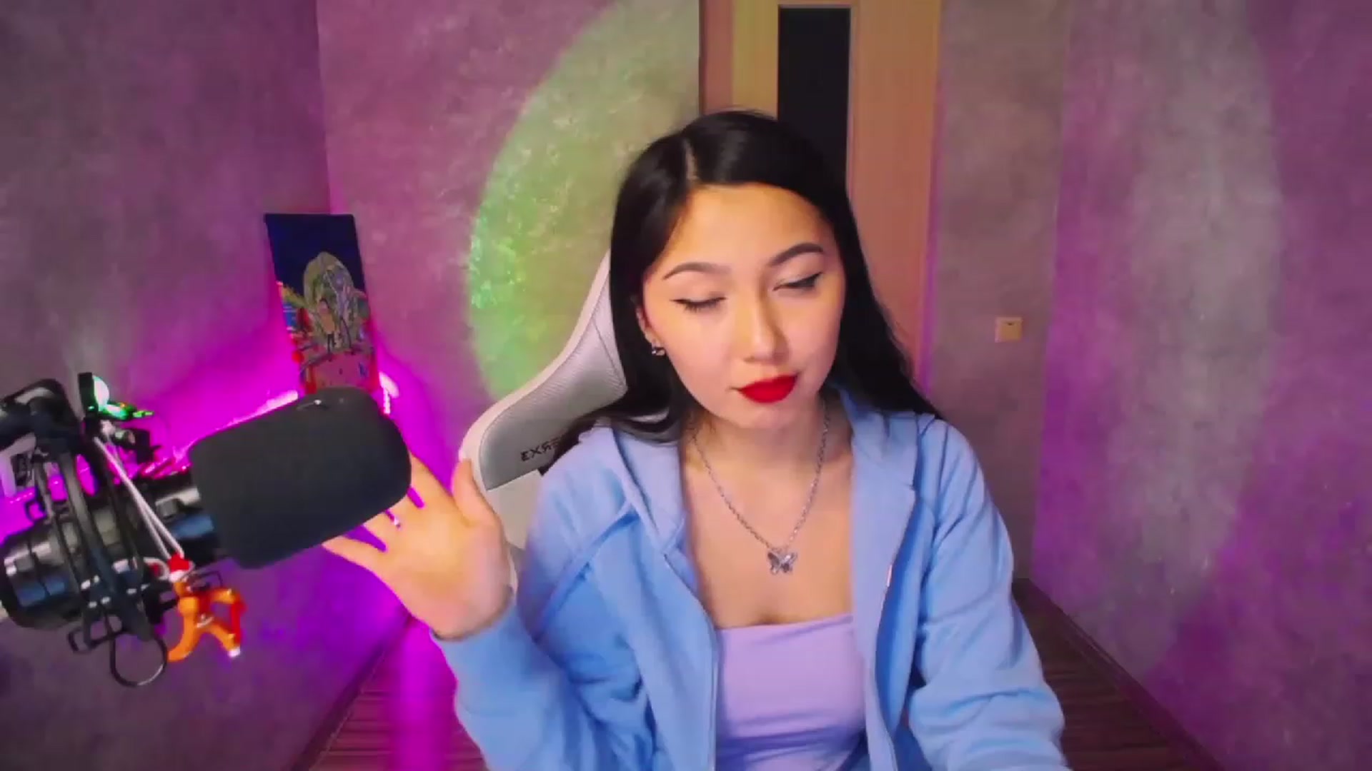 Gallery image thumbnail from Kim_cute99's myfreecams stream on, 01/10/2023, 23:46 image 14 of 20