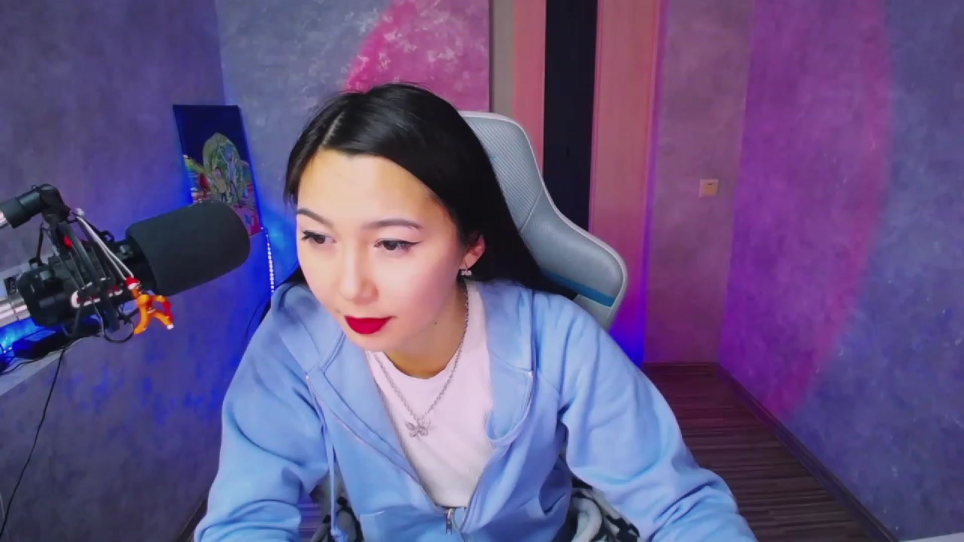 Gallery image thumbnail from Kim_cute99's myfreecams stream on, 01/13/2023, 03:09 image 9 of 20