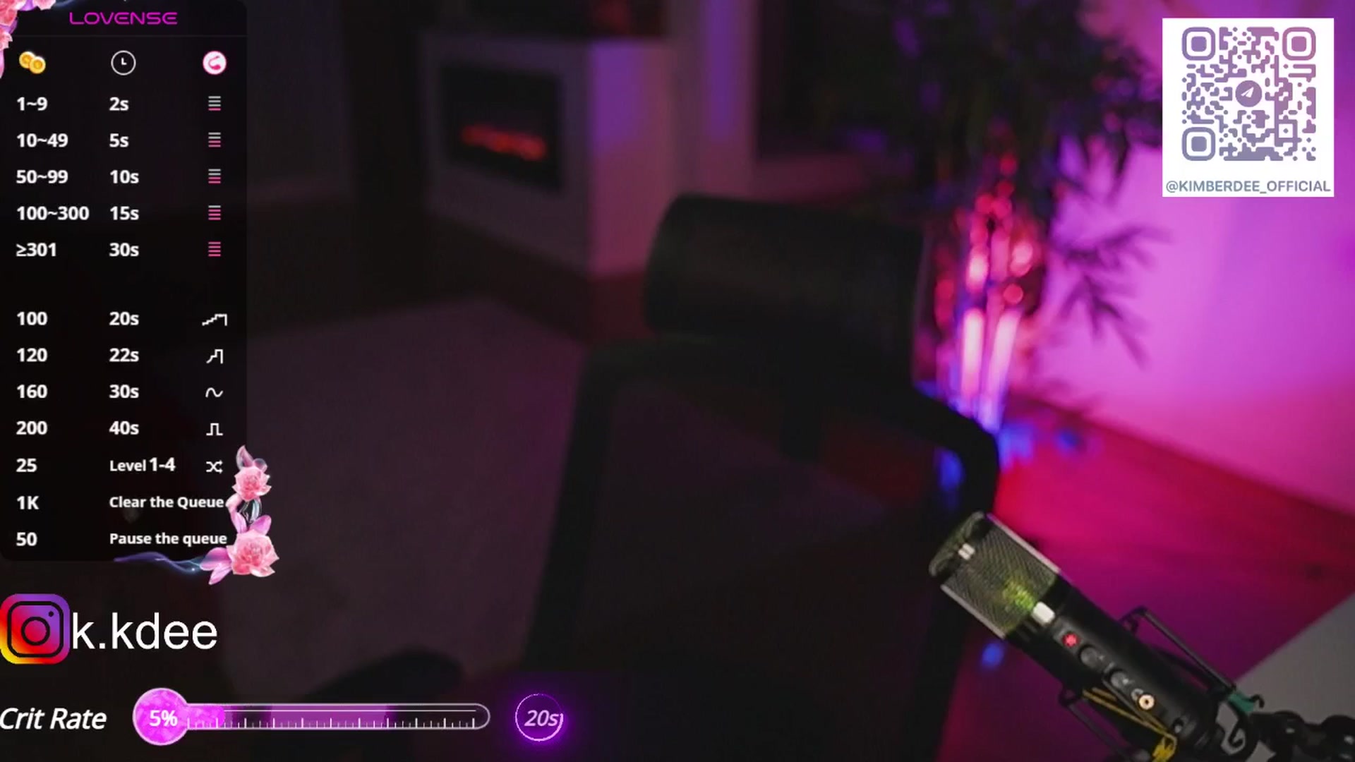 Gallery image thumbnail from Kimberdee's myfreecams stream on, 02/28/2025, 21:17 image 17 of 20