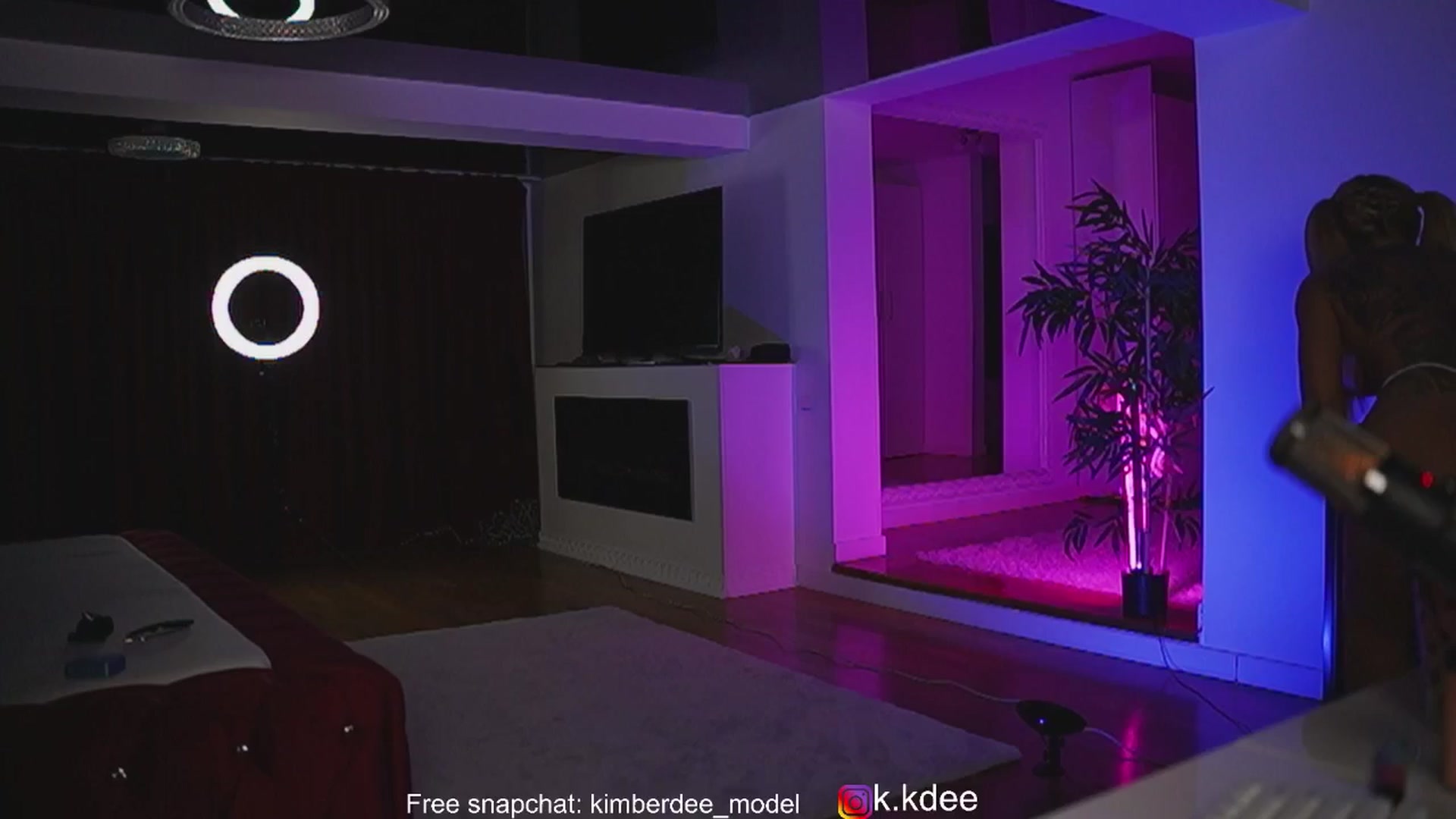 Gallery image thumbnail from Kimberdee's myfreecams stream on, 05/07/2025, 19:38 image 6 of 20