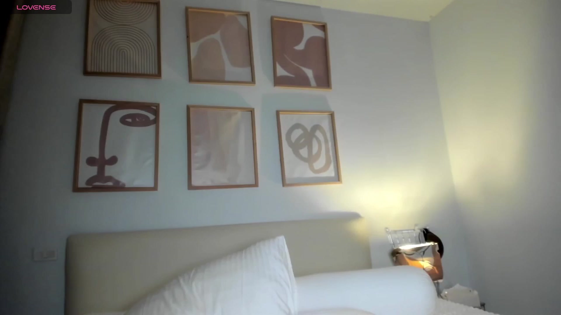 Gallery image thumbnail from Kimberly_Sky's myfreecams stream on, 04/10/2026, 15:11 image 1 of 20