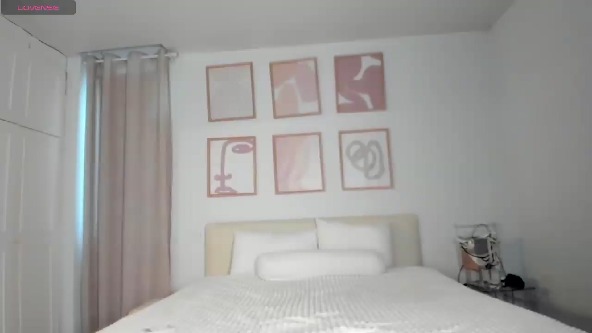 Gallery image thumbnail from Kimberly_Sky's myfreecams stream on, 05/13/2026, 06:06 image 15 of 20