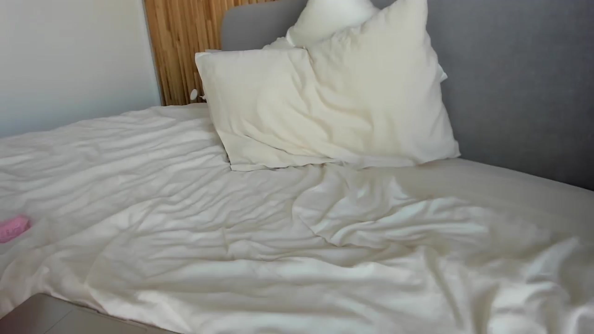 Gallery image thumbnail from Kimberly_Sky's myfreecams stream on, 06/20/2026, 13:29 image 3 of 20