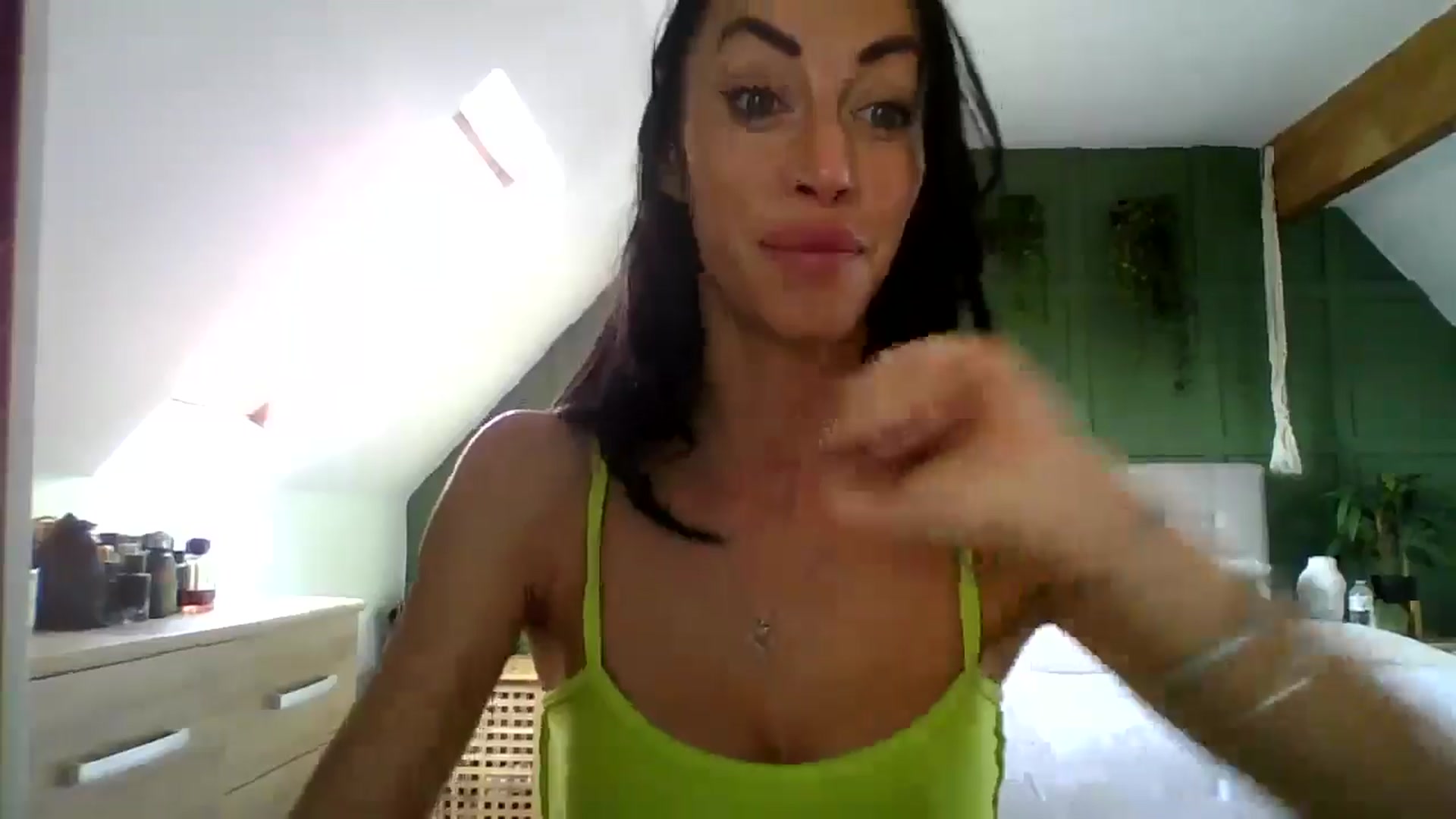 Gallery image thumbnail from Kimbrown83's myfreecams stream on, 01/18/2026, 13:25 image 13 of 20