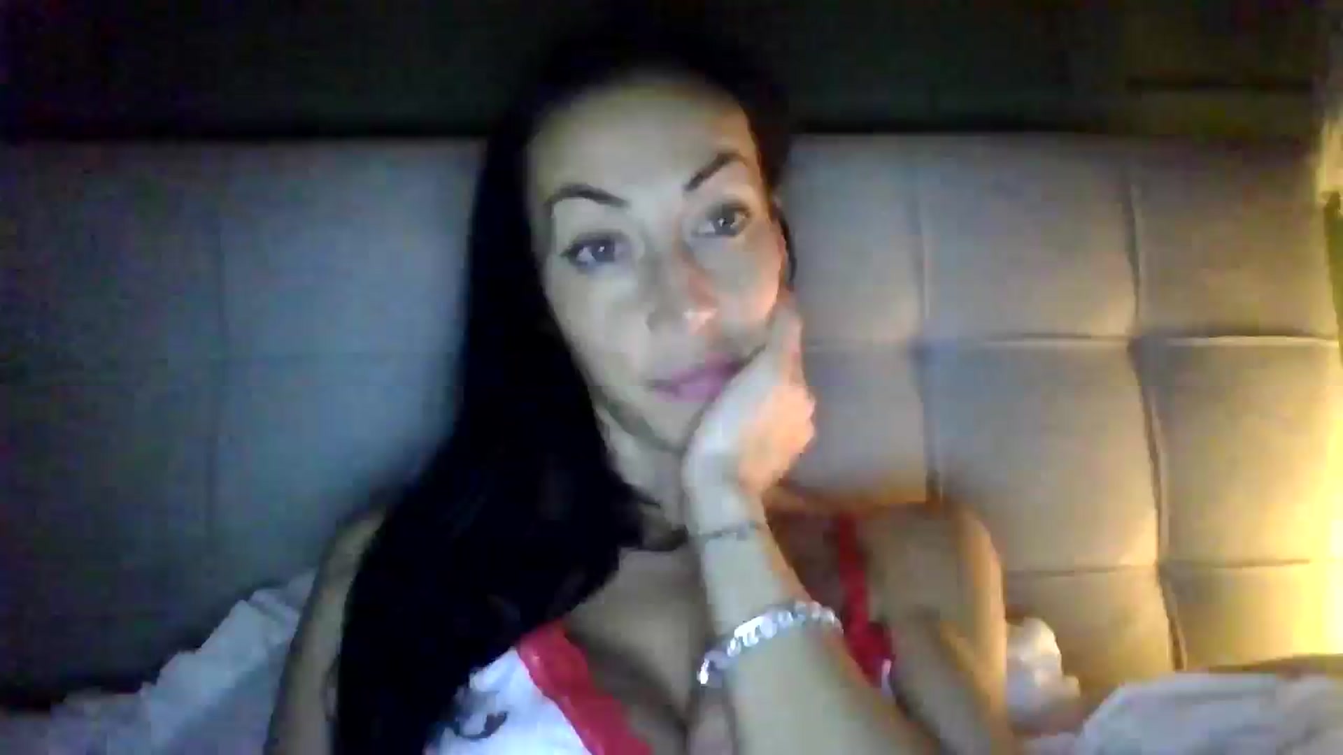 Gallery image thumbnail from Kimbrown83's myfreecams stream on, 01/20/2026, 22:13 image 1 of 20