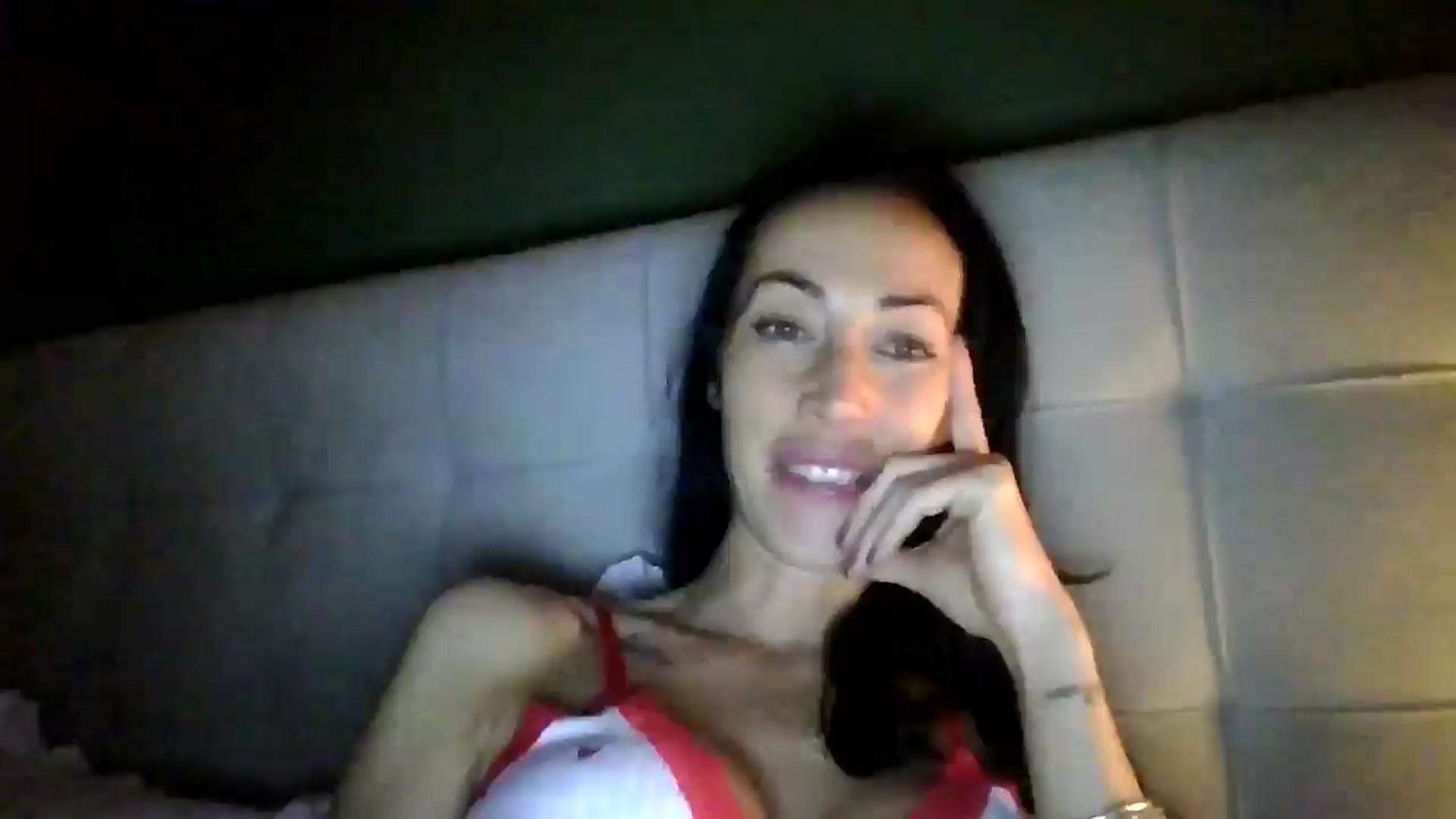 Gallery image thumbnail from Kimbrown83's myfreecams stream on, 01/20/2026, 22:13 image 13 of 20