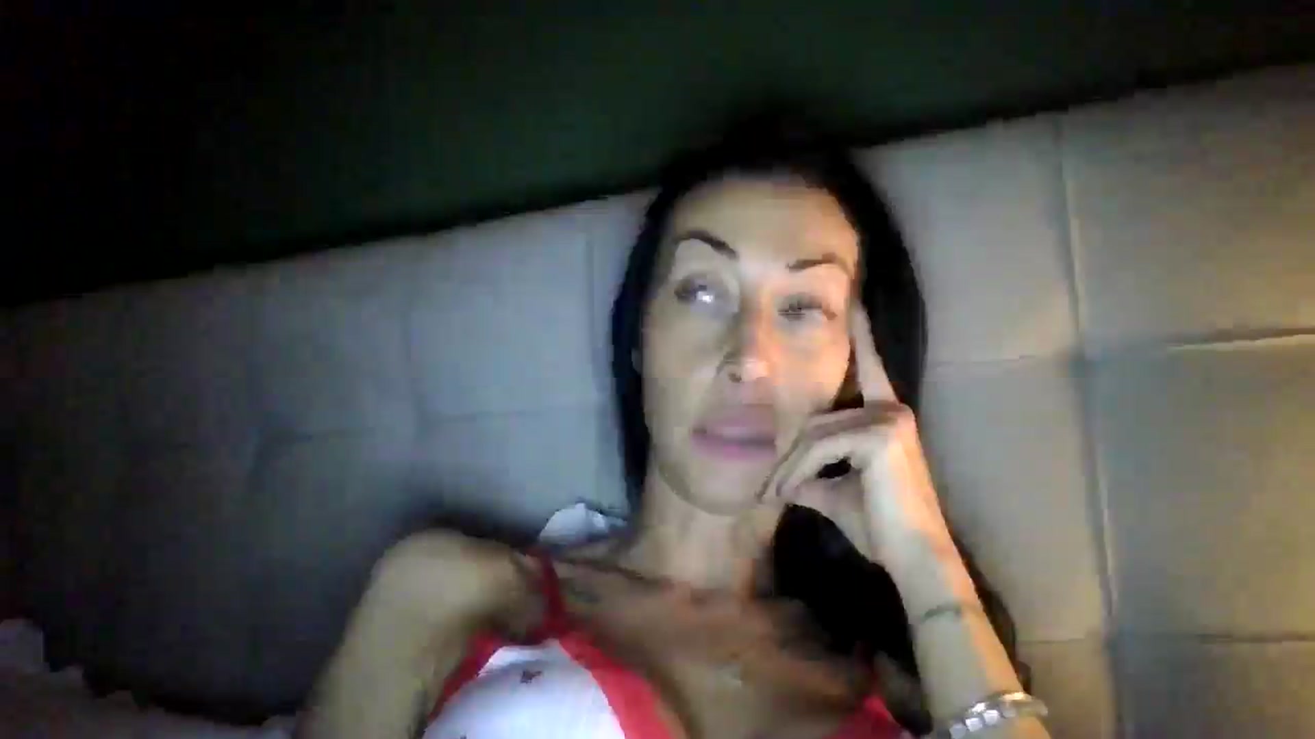 Gallery image thumbnail from Kimbrown83's myfreecams stream on, 01/20/2026, 22:13 image 14 of 20