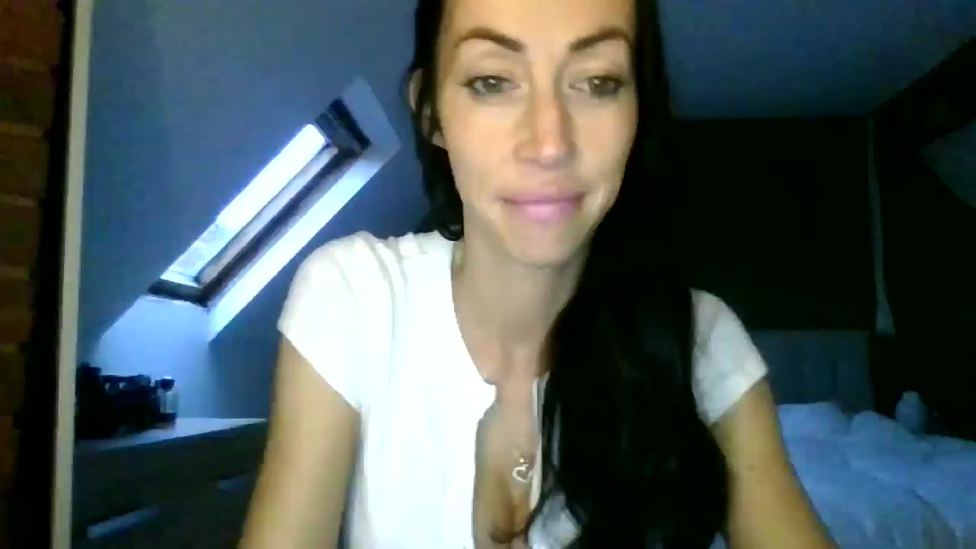 Gallery image thumbnail from Kimbrown83's myfreecams stream on, 01/21/2026, 16:21 image 7 of 20