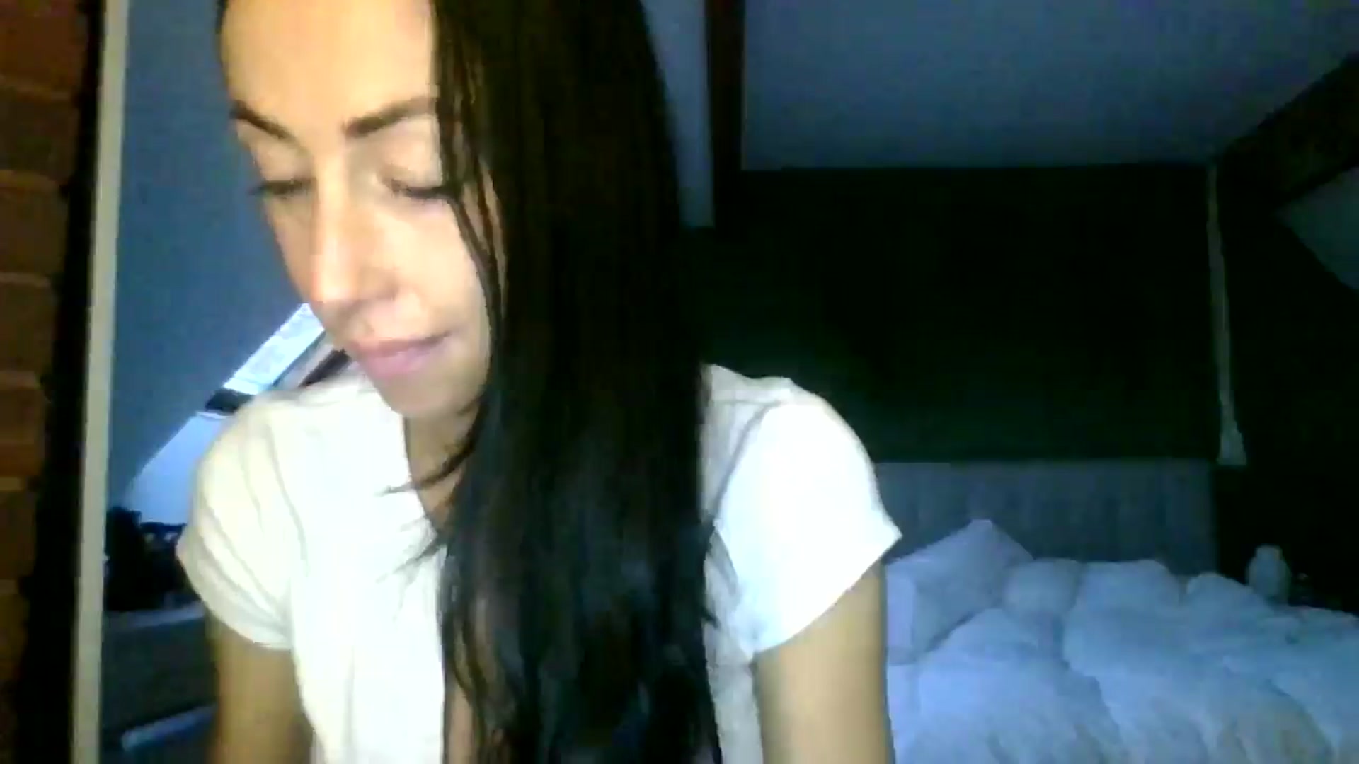 Gallery image thumbnail from Kimbrown83's myfreecams stream on, 01/21/2026, 16:21 image 9 of 20