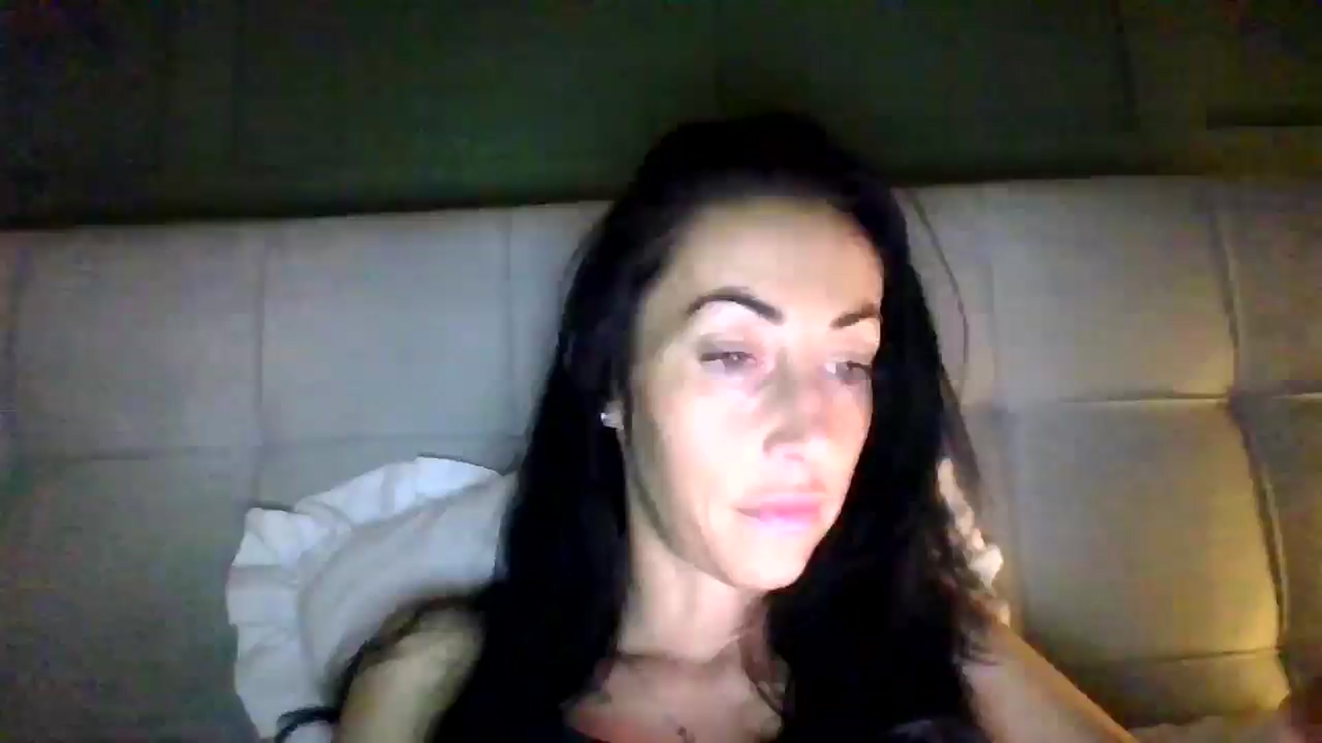 Gallery image thumbnail from Kimbrown83's myfreecams stream on, 01/26/2026, 20:23 image 11 of 20