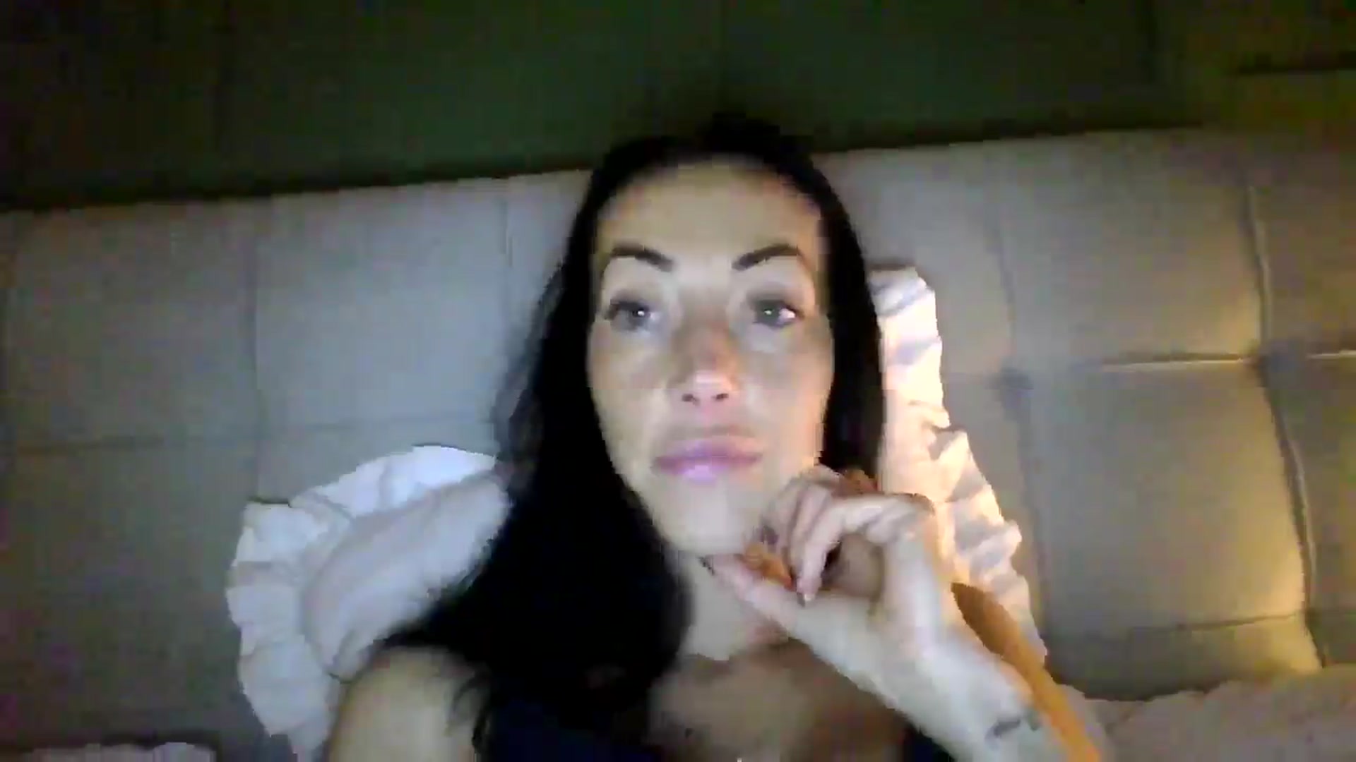 Gallery image thumbnail from Kimbrown83's myfreecams stream on, 01/26/2026, 20:23 image 18 of 20