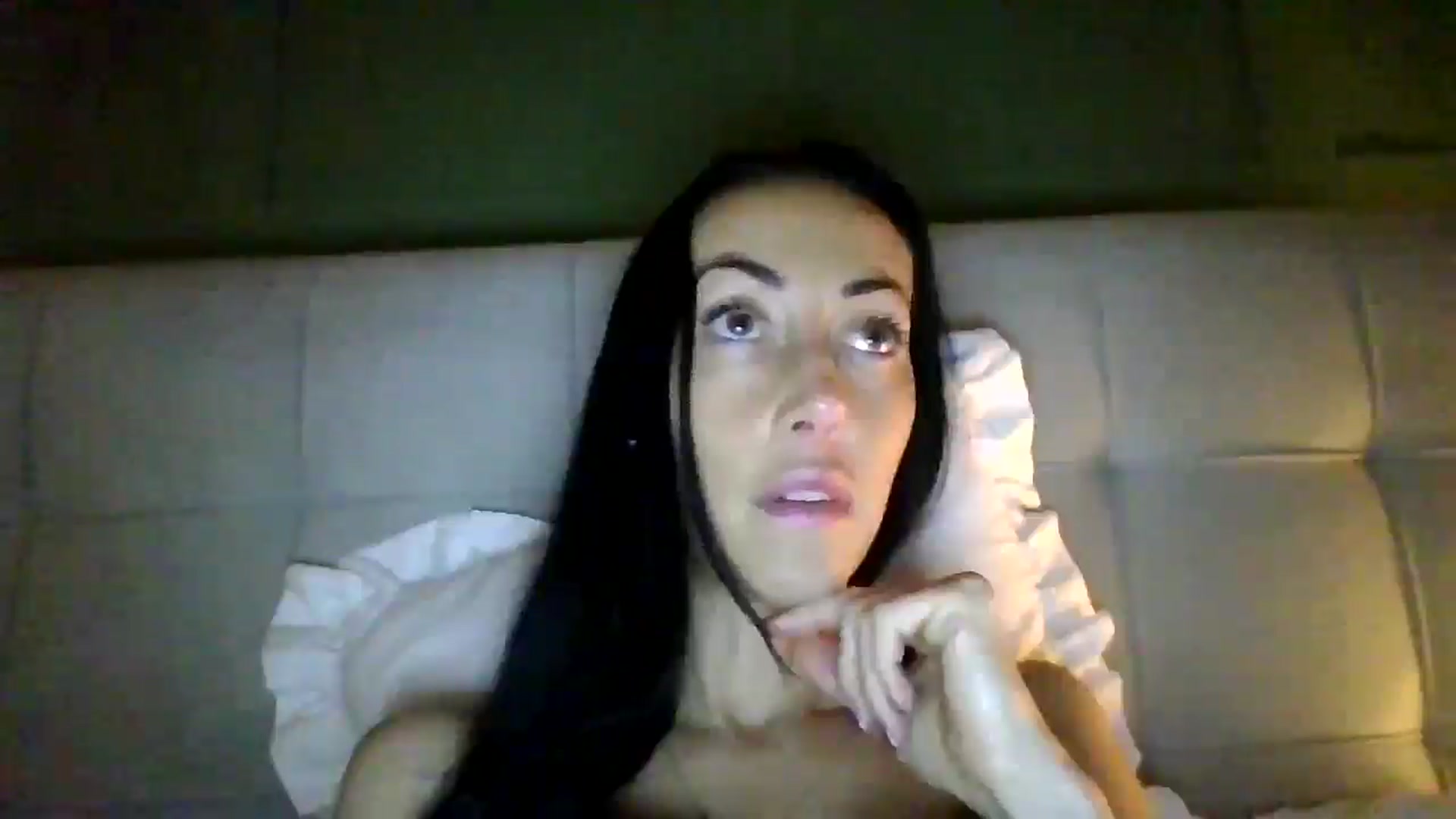 Gallery image thumbnail from Kimbrown83's myfreecams stream on, 01/26/2026, 20:23 image 4 of 20