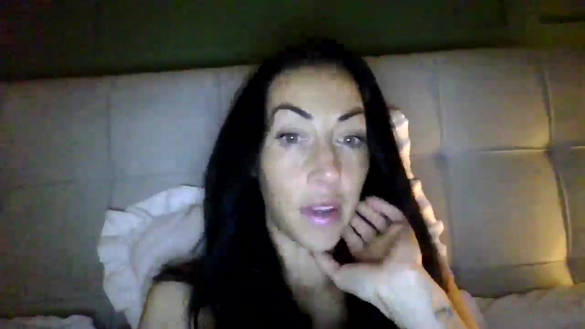 Gallery image thumbnail from Kimbrown83's myfreecams stream on, 01/26/2026, 20:23 image 15 of 20