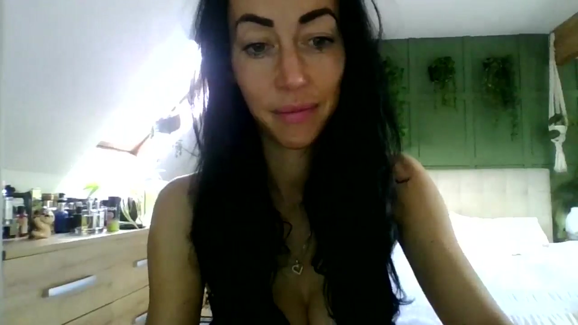 Gallery image thumbnail from Kimbrown83's myfreecams stream on, 01/31/2026, 10:28 image 9 of 20