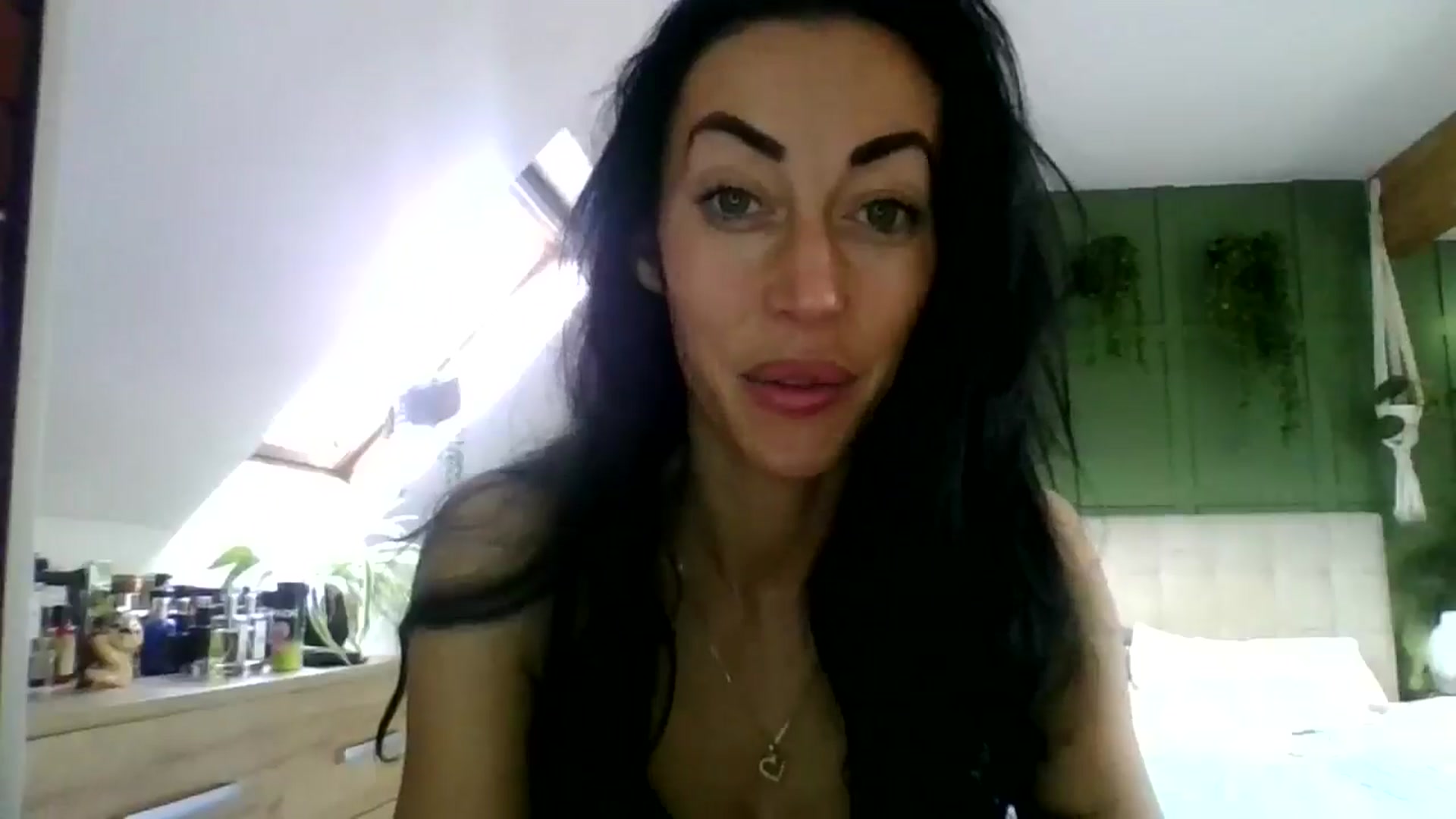 Gallery image thumbnail from Kimbrown83's myfreecams stream on, 01/31/2026, 10:28 image 12 of 20