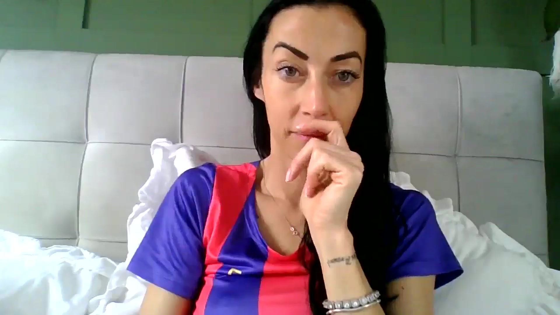 Gallery image thumbnail from Kimbrown83's myfreecams stream on, 02/22/2026, 12:42 image 14 of 20