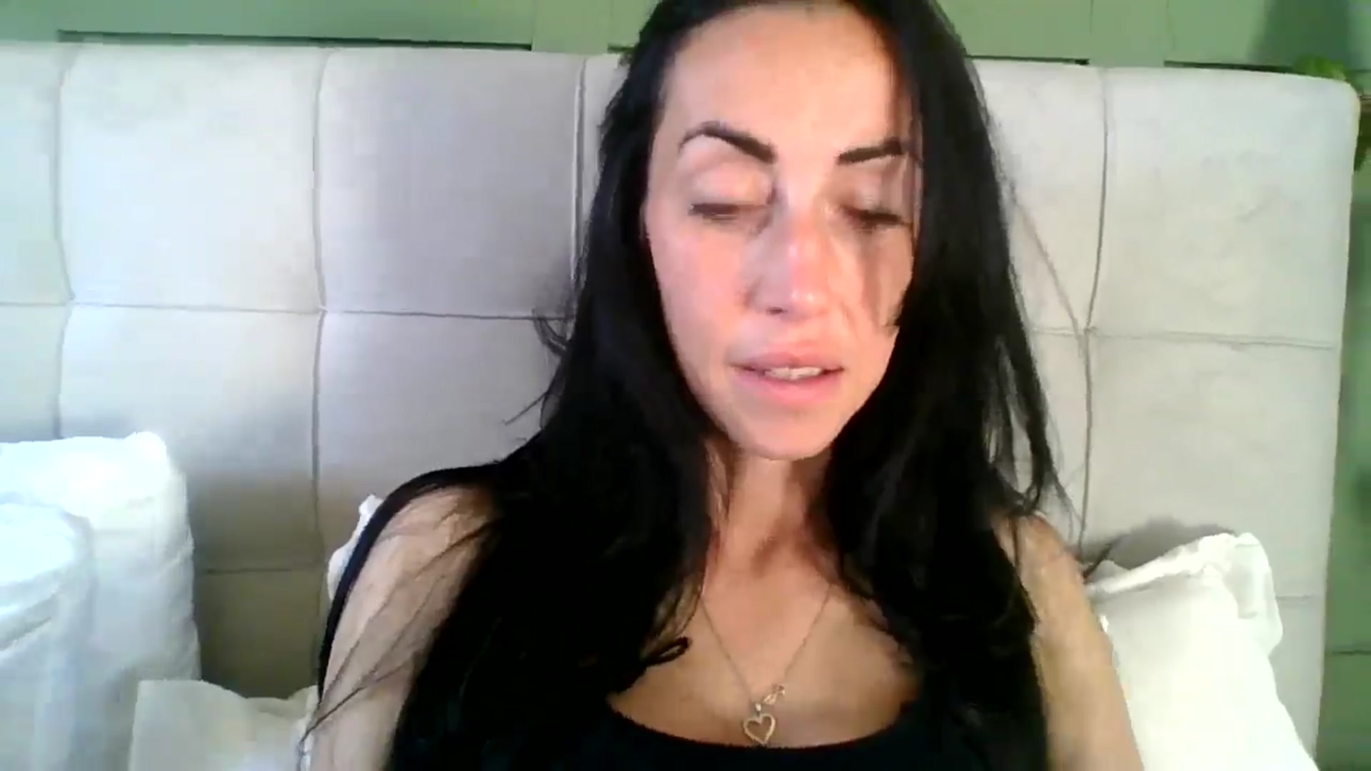 Gallery image thumbnail from Kimbrown83's myfreecams stream on, 04/25/2026, 18:15 image 4 of 20