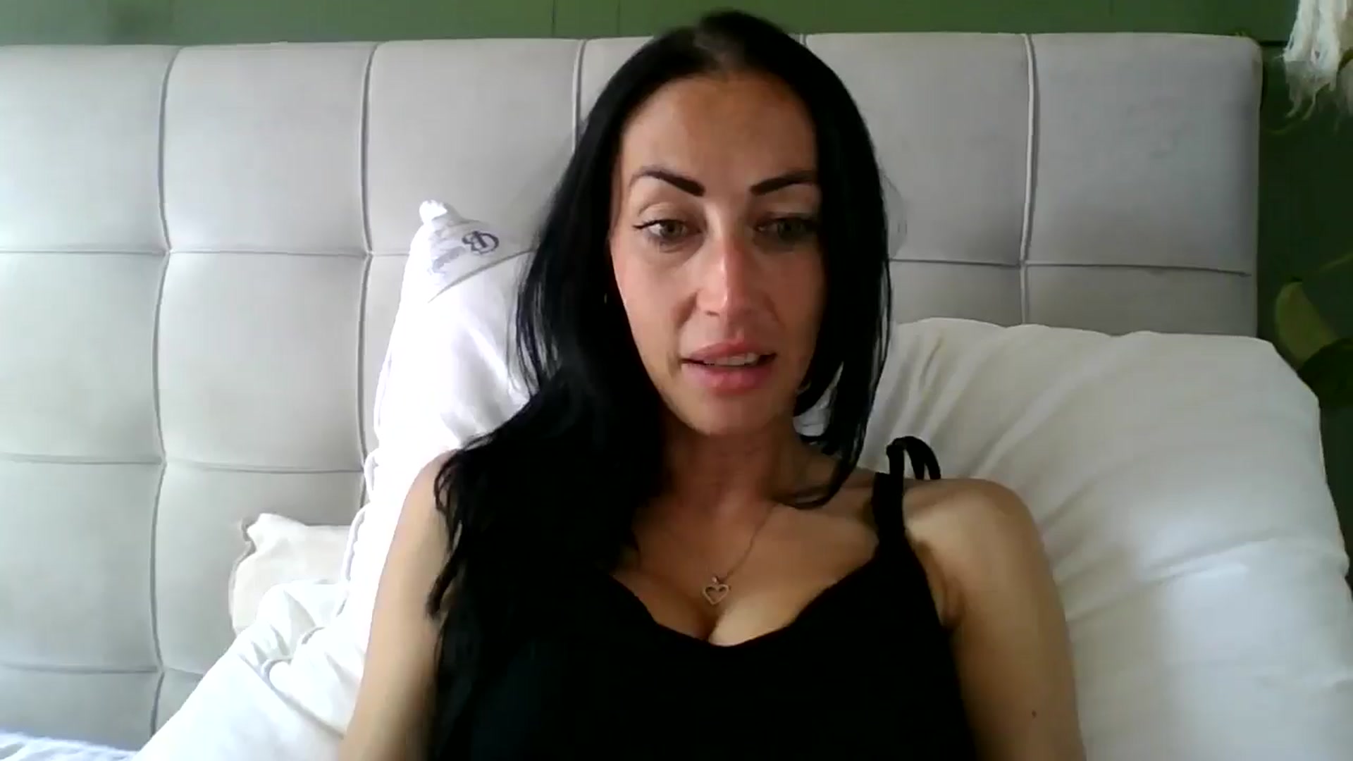 Gallery image thumbnail from Kimbrown83's myfreecams stream on, 05/09/2026, 14:15 image 15 of 20