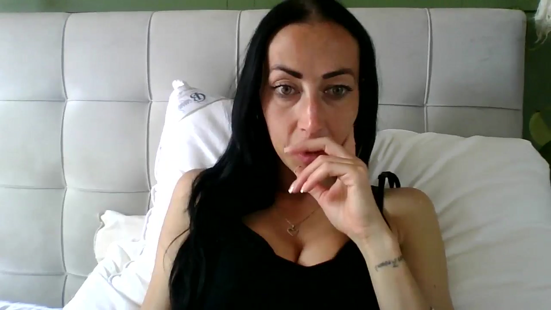 Gallery image thumbnail from Kimbrown83's myfreecams stream on, 05/09/2026, 14:15 image 5 of 20