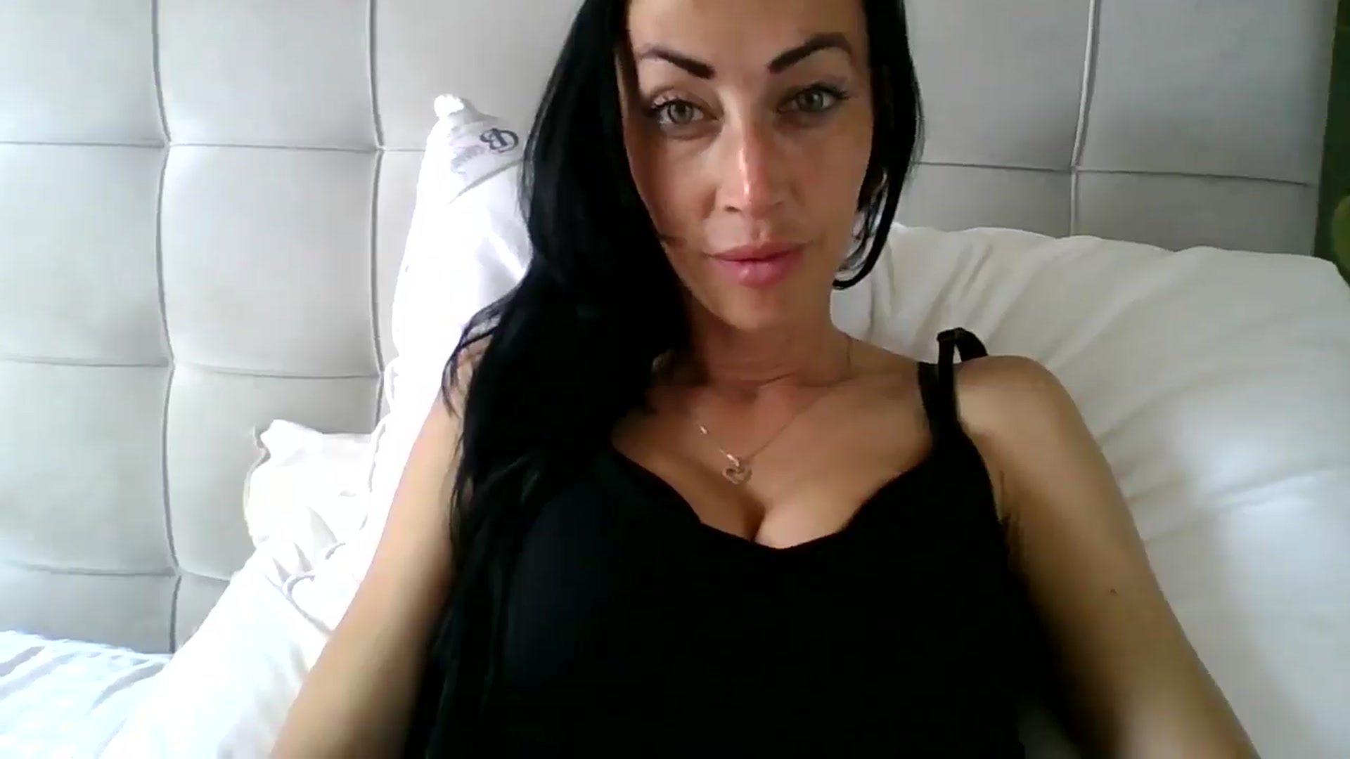 Gallery image thumbnail from Kimbrown83's myfreecams stream on, 05/09/2026, 14:15 image 7 of 20