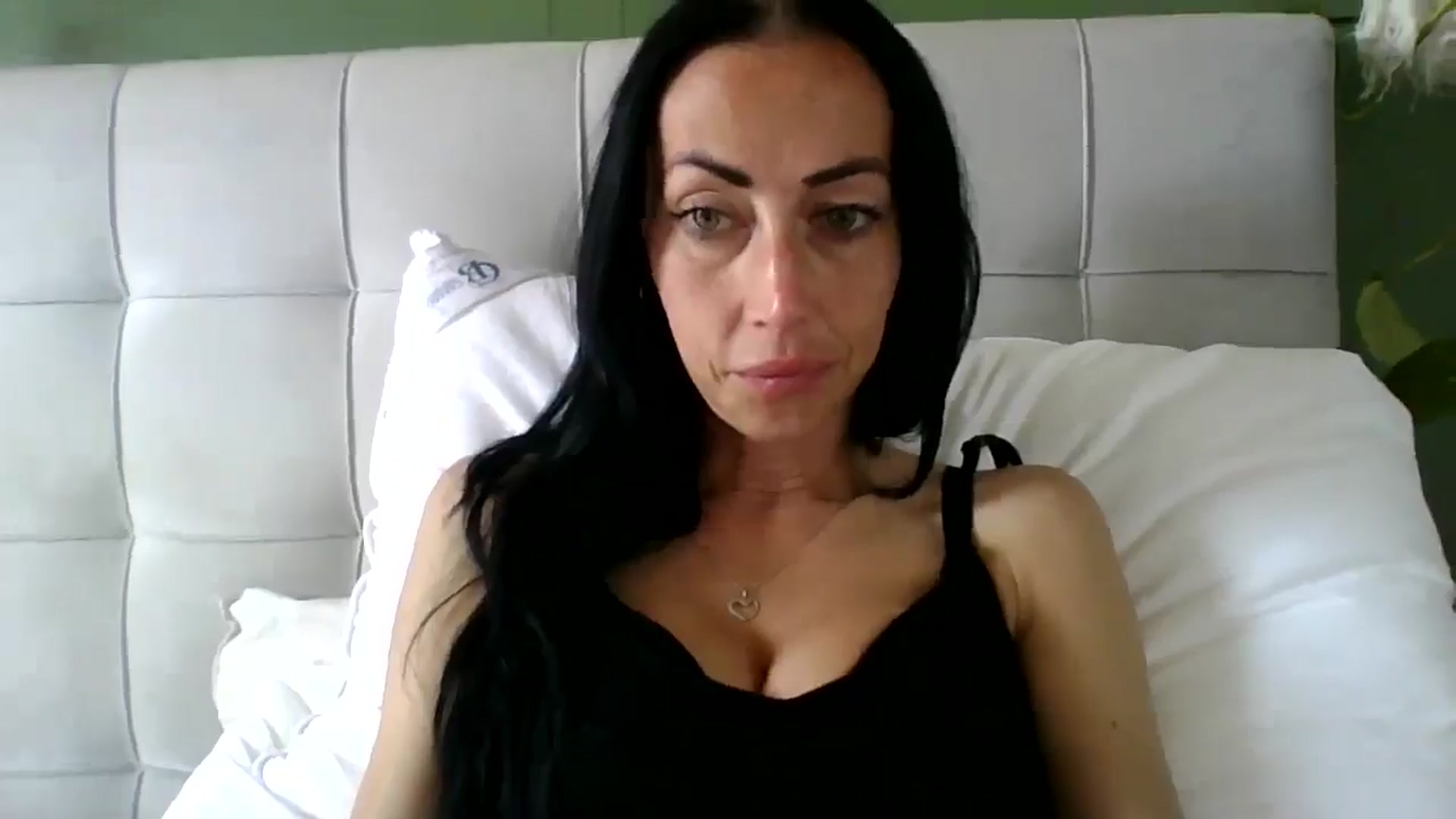 Gallery image thumbnail from Kimbrown83's myfreecams stream on, 05/09/2026, 14:15 image 2 of 20